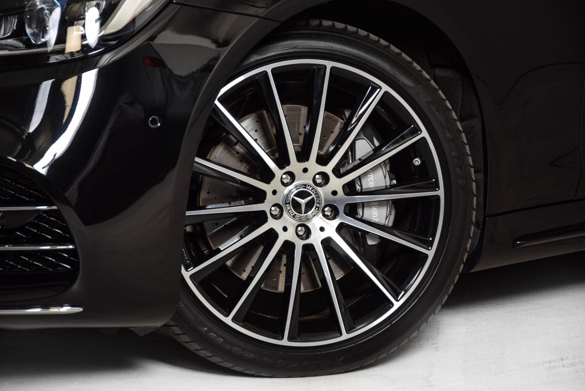 Mercedes-Benz S-Klasse 560 Lang 4-M AMG Plus Premium Plus Aut9 Foto 31