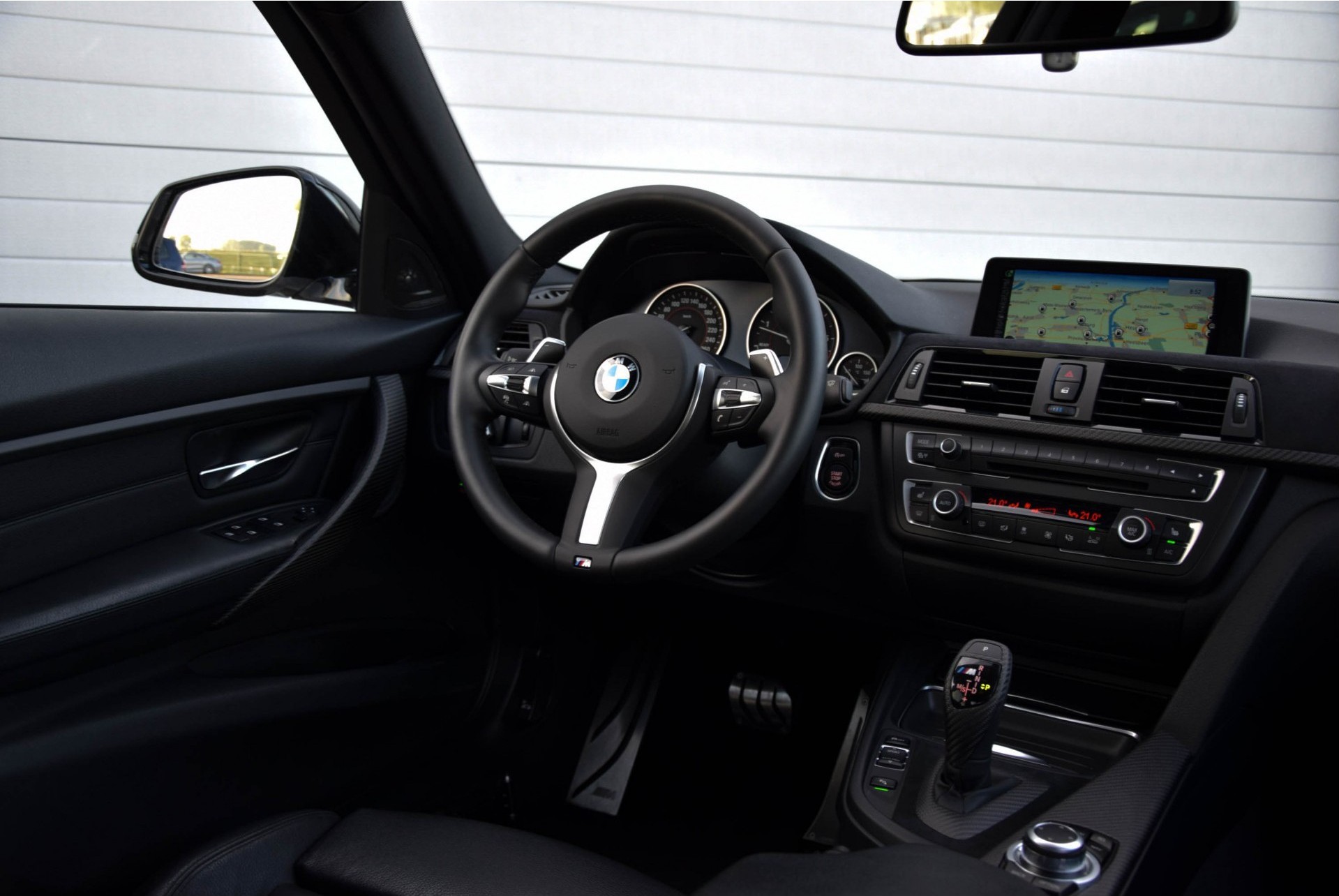 BMW 3 Serie 330D High Executive M-Performance/Carbon/Camera/HarmanKardon Aut8 Foto 6