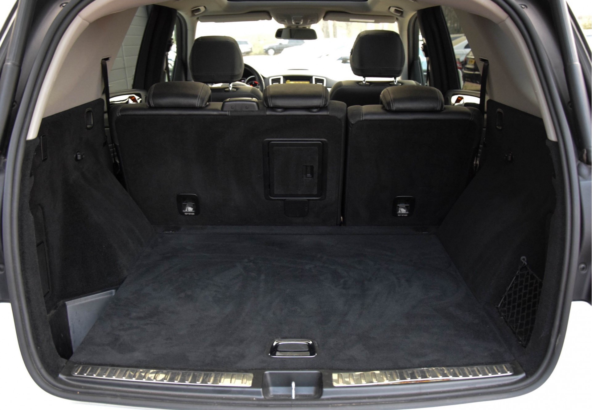 Mercedes-Benz M-Klasse 350 Bluetec 4-M Aut7 origineel 63 AMG uitgevoerd Foto 23