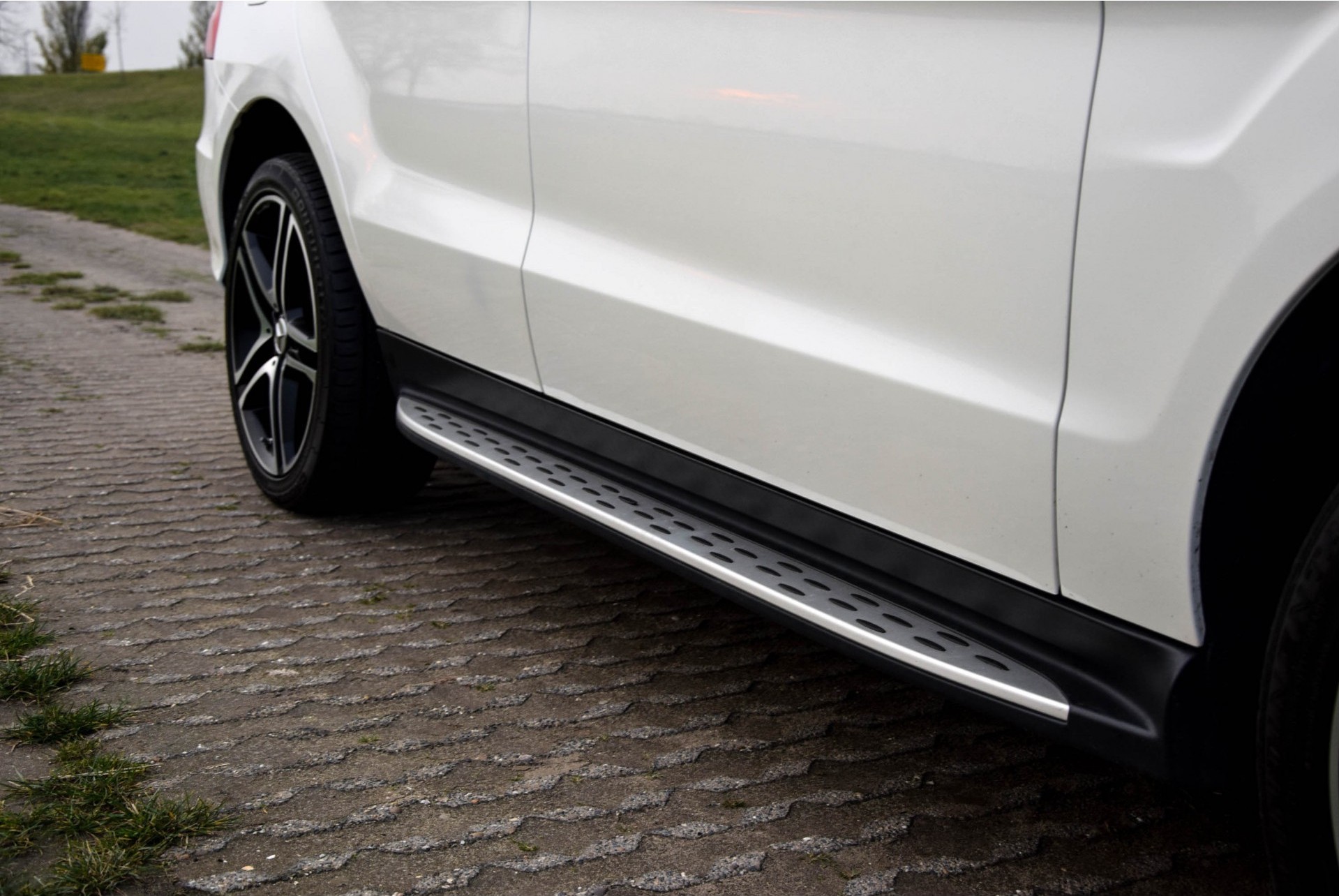 Mercedes-Benz M-Klasse 350 Bluetec 4-M Aut7 origineel 63 AMG uitgevoerd Foto 26