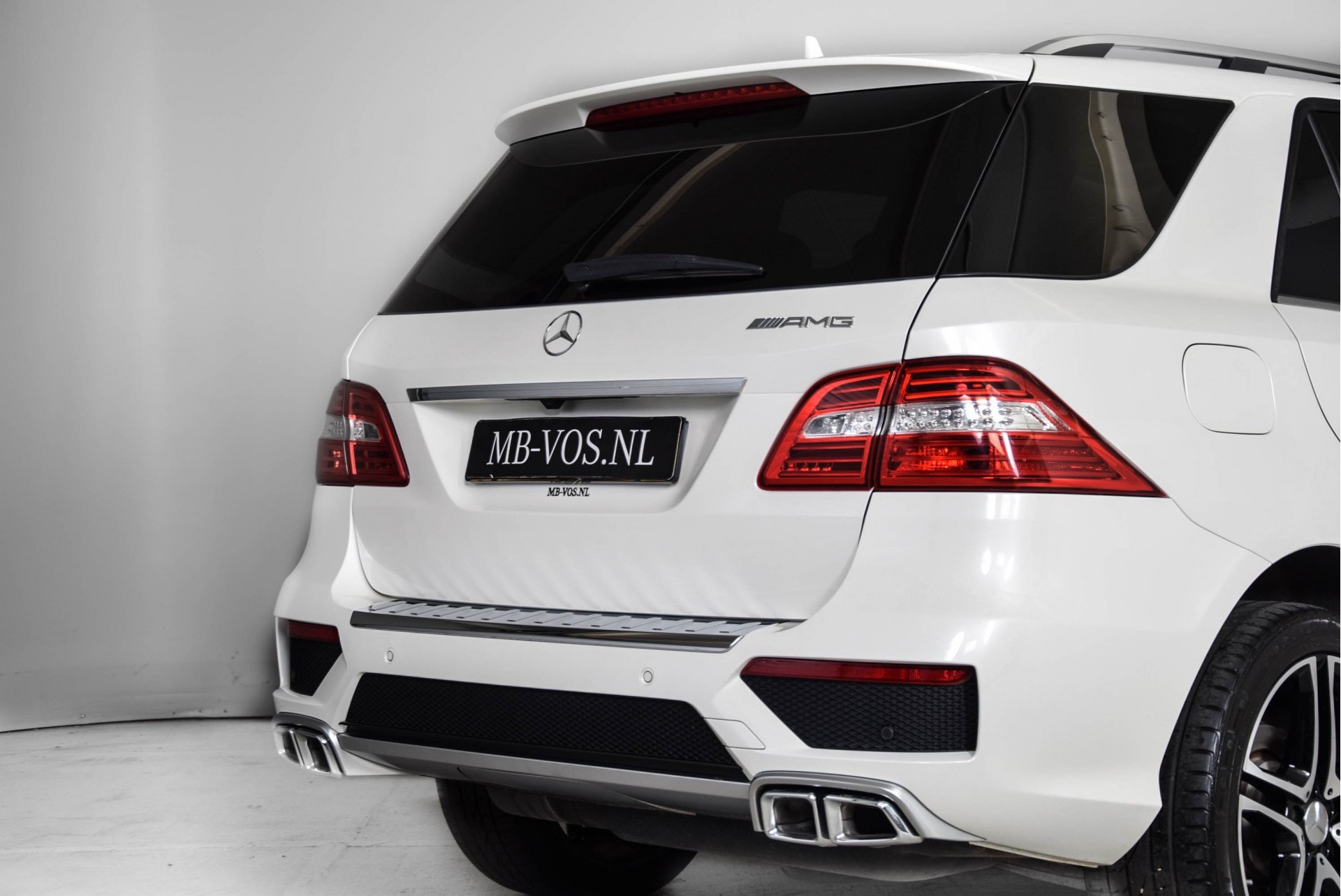 Mercedes-Benz M-Klasse 350 Bluetec 4-M Aut7 origineel 63 AMG uitgevoerd Foto 32