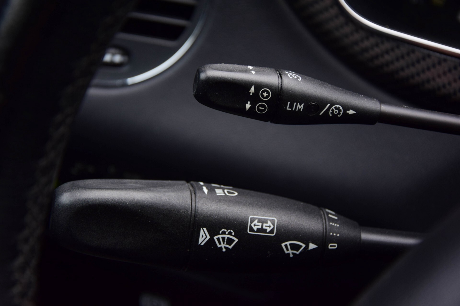 Mercedes-Benz CLS-Klasse 63 AMG Distronic/Dak/Harman Kardon/TV/Mem/Luchtvering Aut7 Foto 6