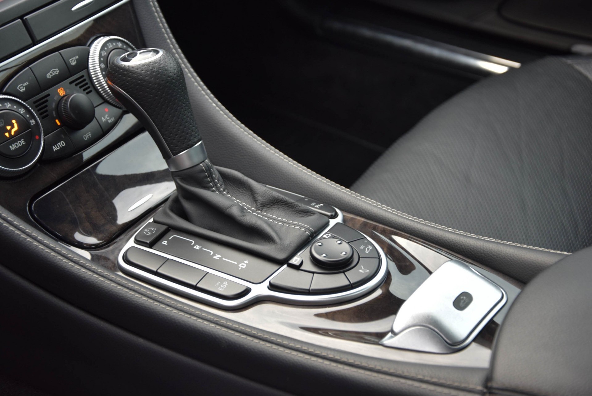 Mercedes-Benz SL-Klasse 350 Designo Aut7 Foto 14