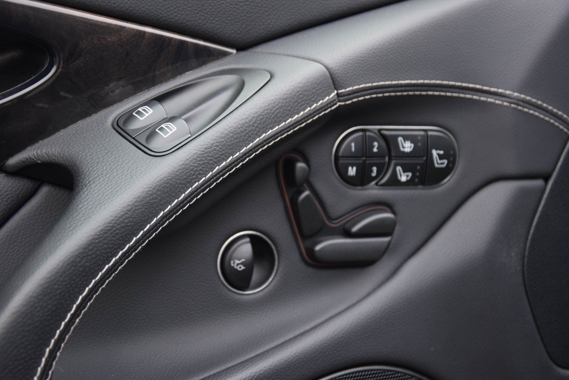 Mercedes-Benz SL-Klasse 350 Designo Aut7 Foto 15