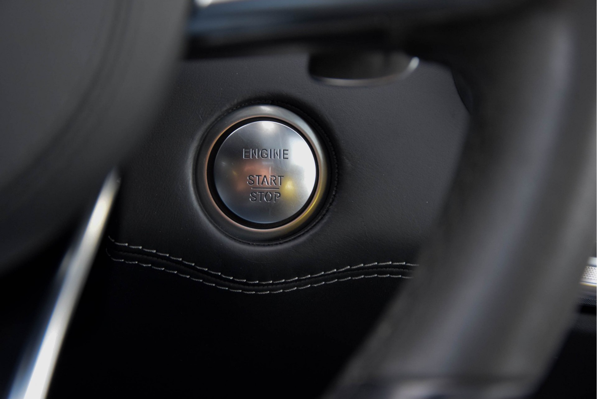 Mercedes-Benz S-Klasse Coupé 63 AMG 4-M Designo Carbon Swarowski Magic Sky Aut7 Foto 15