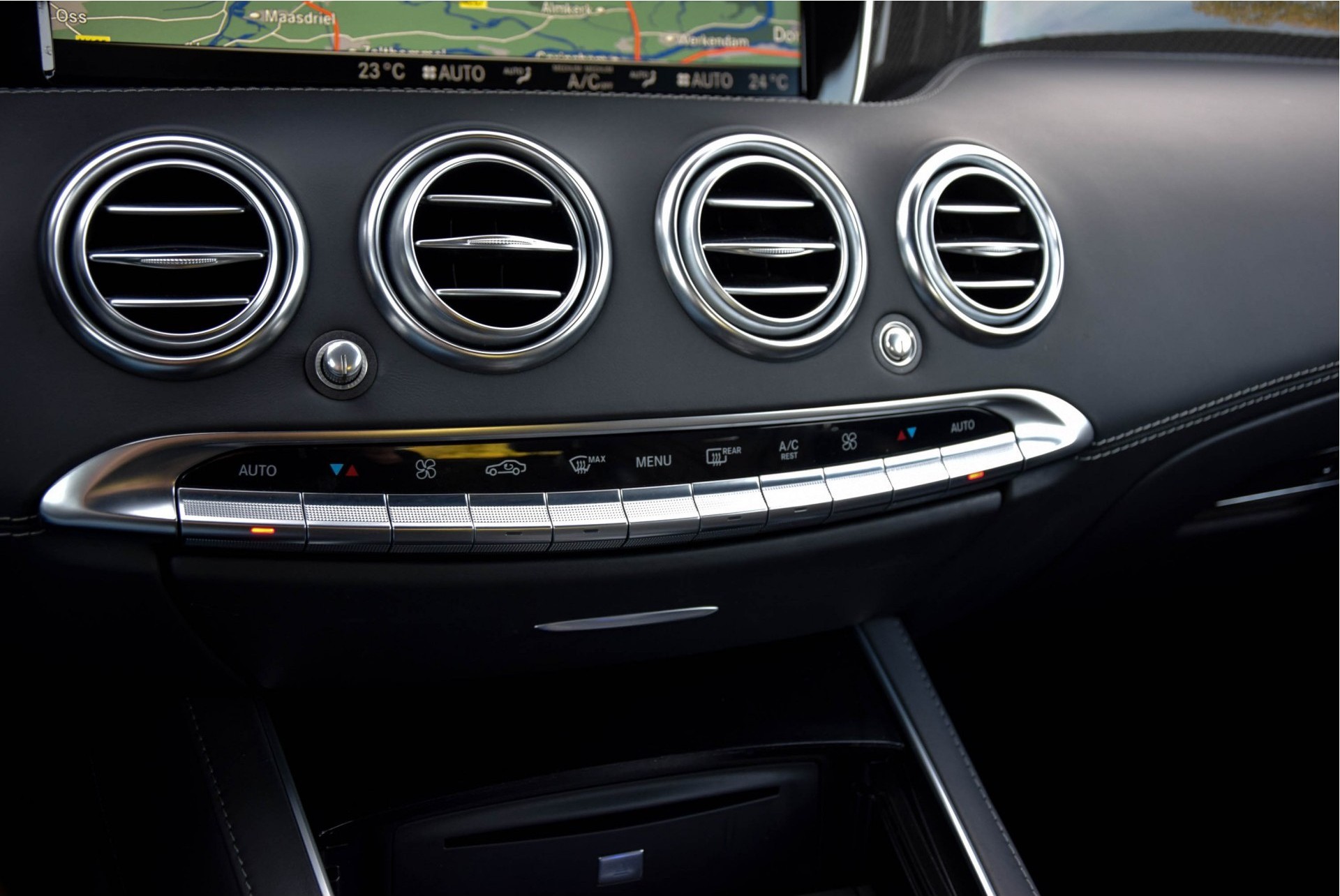 Mercedes-Benz S-Klasse Coupé 63 AMG 4-M Designo Carbon Swarowski Magic Sky Aut7 Foto 17