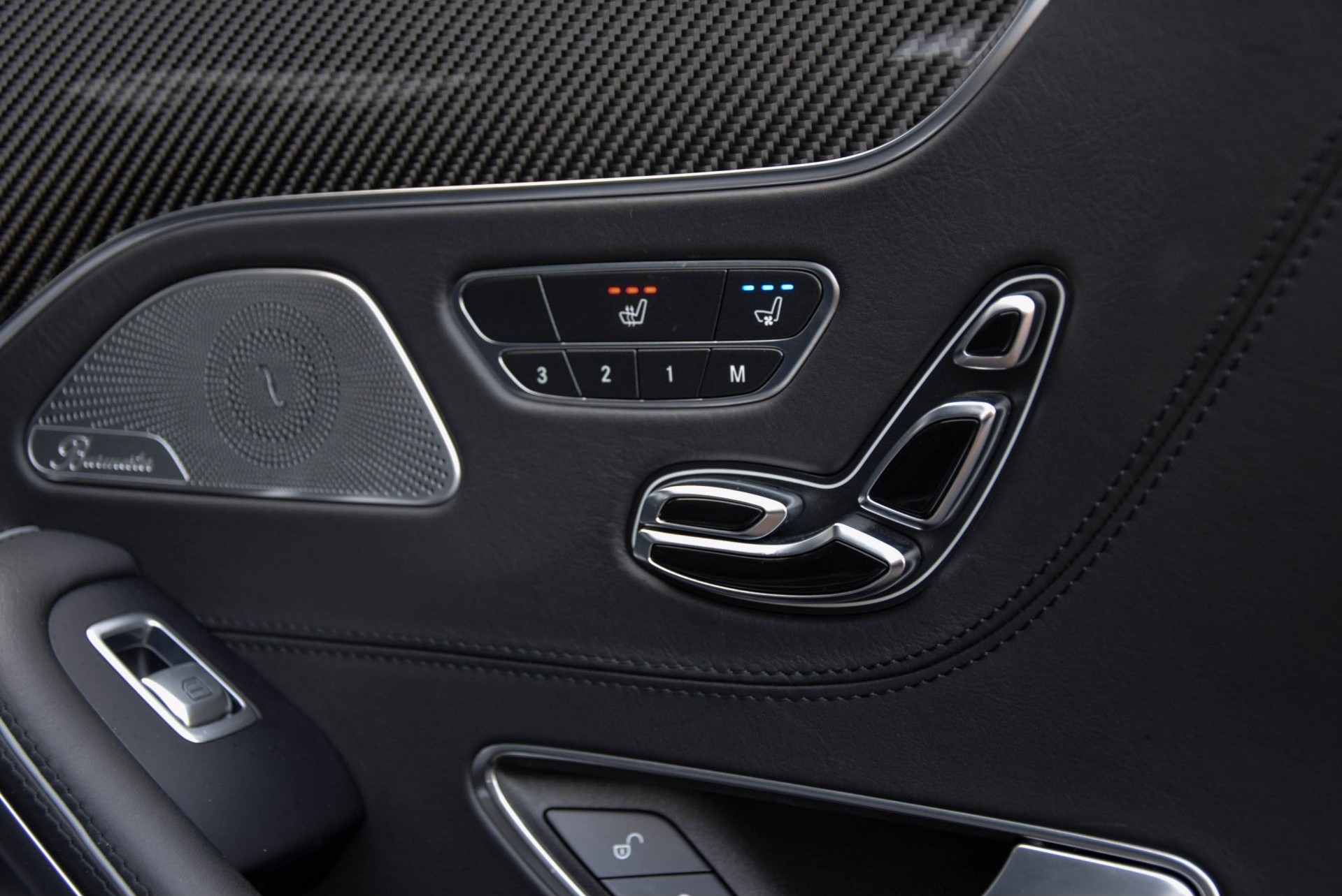 Mercedes-Benz S-Klasse Coupé 63 AMG 4-M Designo Carbon Swarowski Magic Sky Aut7 Foto 22