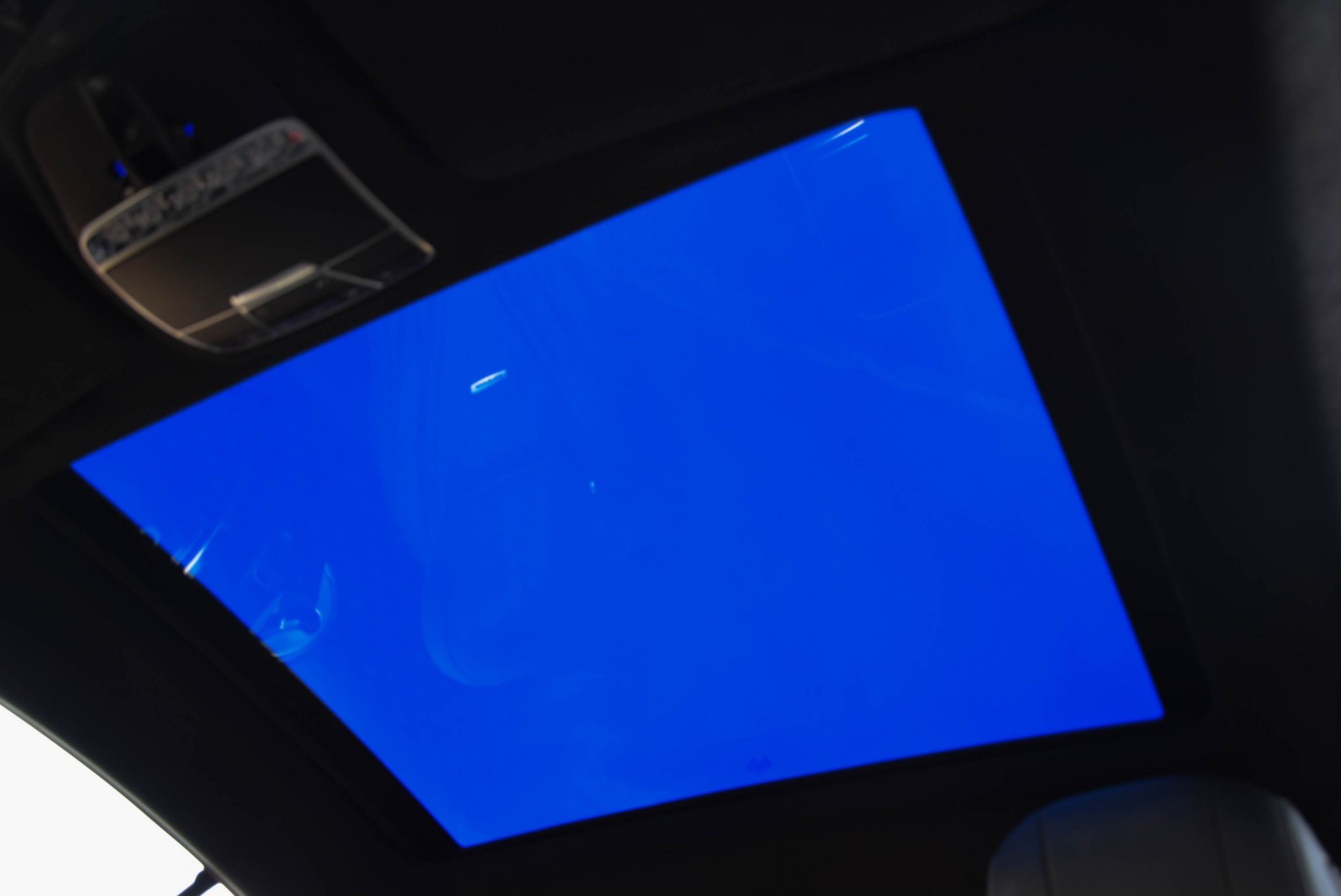 Mercedes-Benz S-Klasse Coupé 63 AMG 4-M Designo Carbon Swarowski Magic Sky Aut7 Foto 27