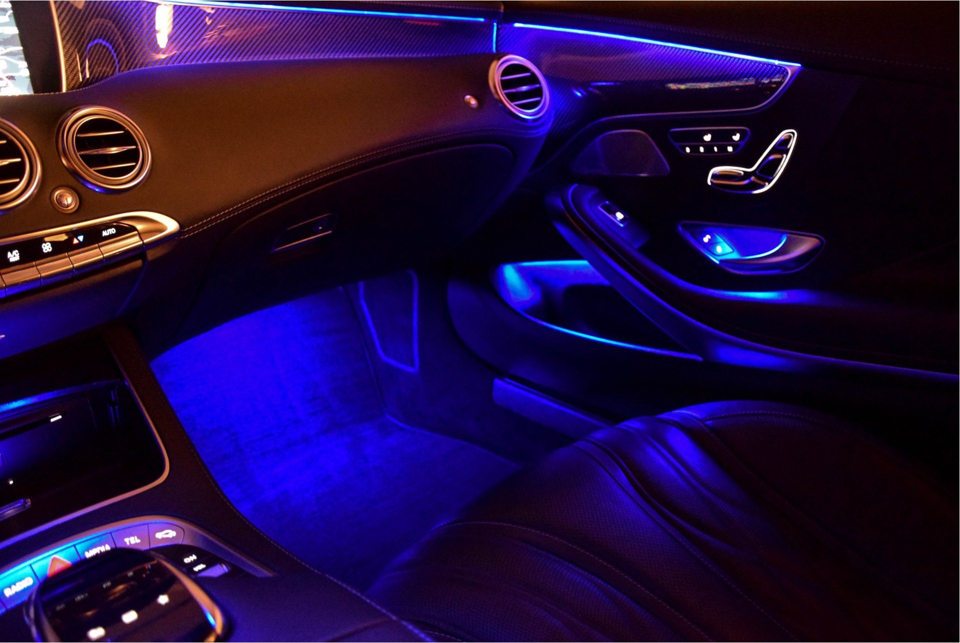 Mercedes-Benz S-Klasse Coupé 63 AMG 4-M Designo Carbon Swarowski Magic Sky Aut7 Foto 29