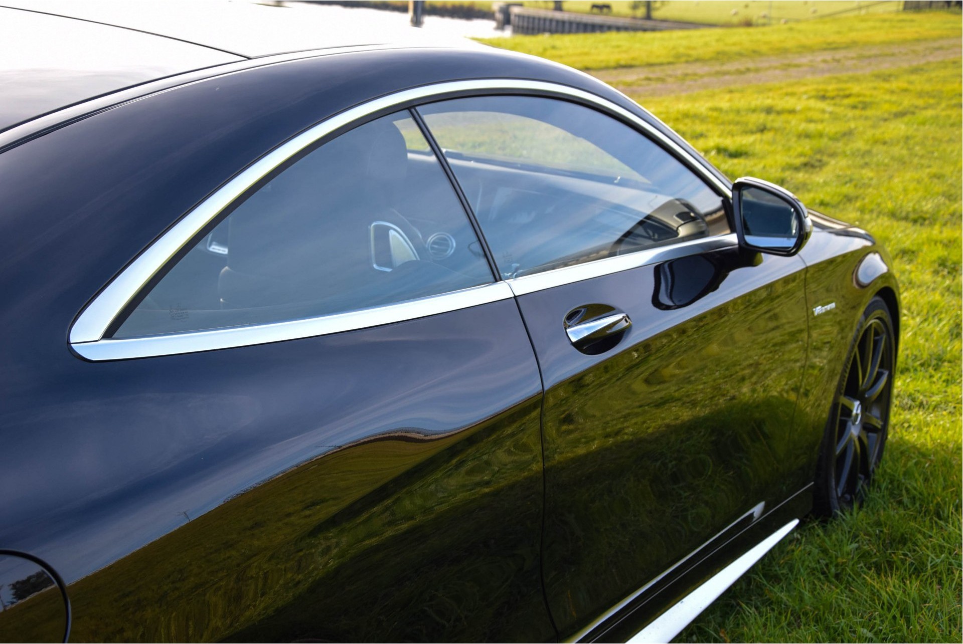 Mercedes-Benz S-Klasse Coupé 63 AMG 4-M Designo Carbon Swarowski Magic Sky Aut7 Foto 36