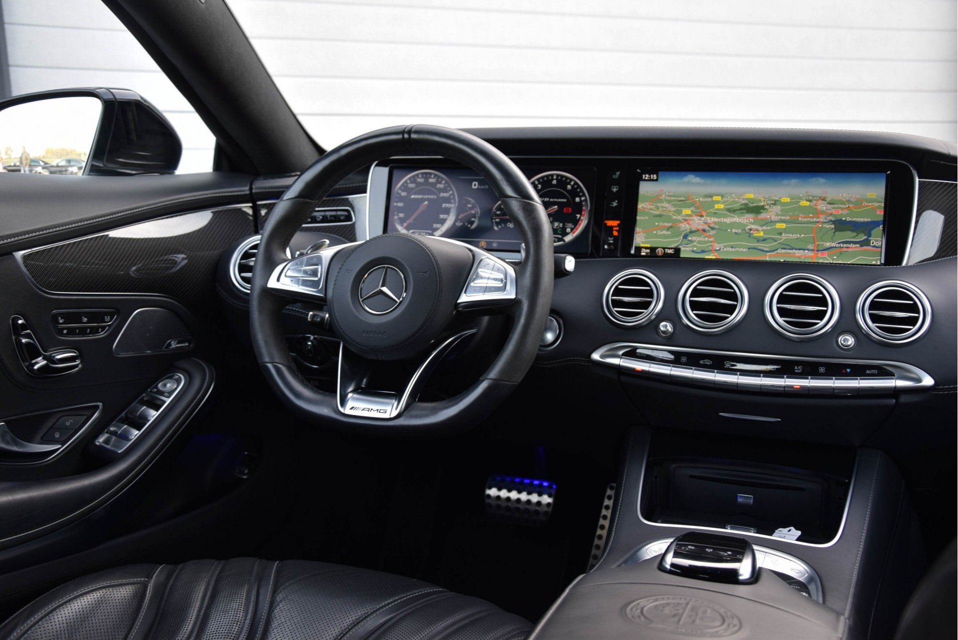 Mercedes-Benz S-Klasse Coupé 63 AMG 4-M Designo Carbon Swarowski Magic Sky Aut7 Foto 5