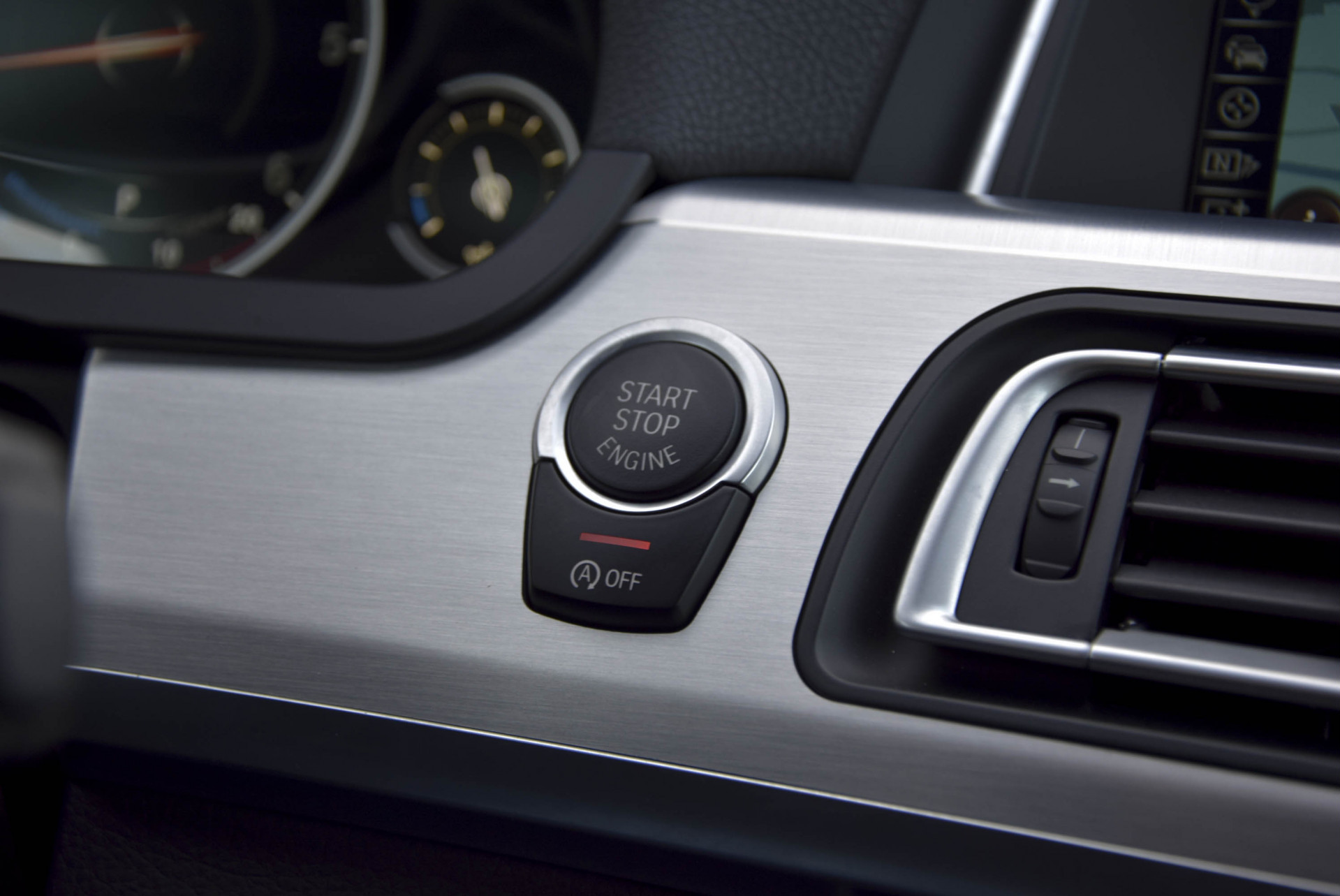 BMW 7 Serie 730d Lang M-pakket Individual Adaptive cruise/Comfortacces/Head-Up/Adaptive/Memory Aut8 Foto 12