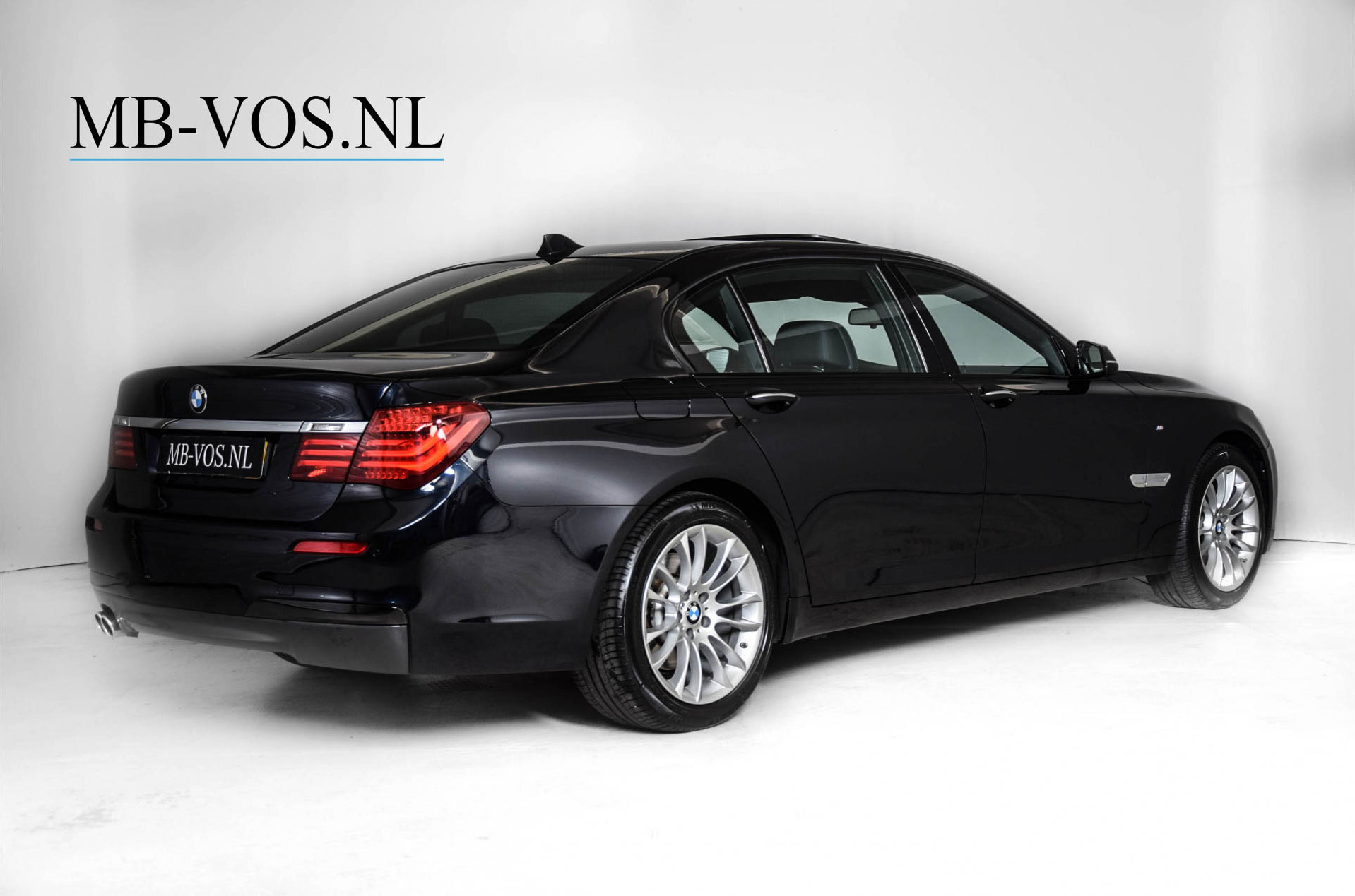 BMW 7 Serie 730d Lang M-pakket Individual Adaptive cruise/Comfortacces/Head-Up/Adaptive/Memory Aut8 Foto 2