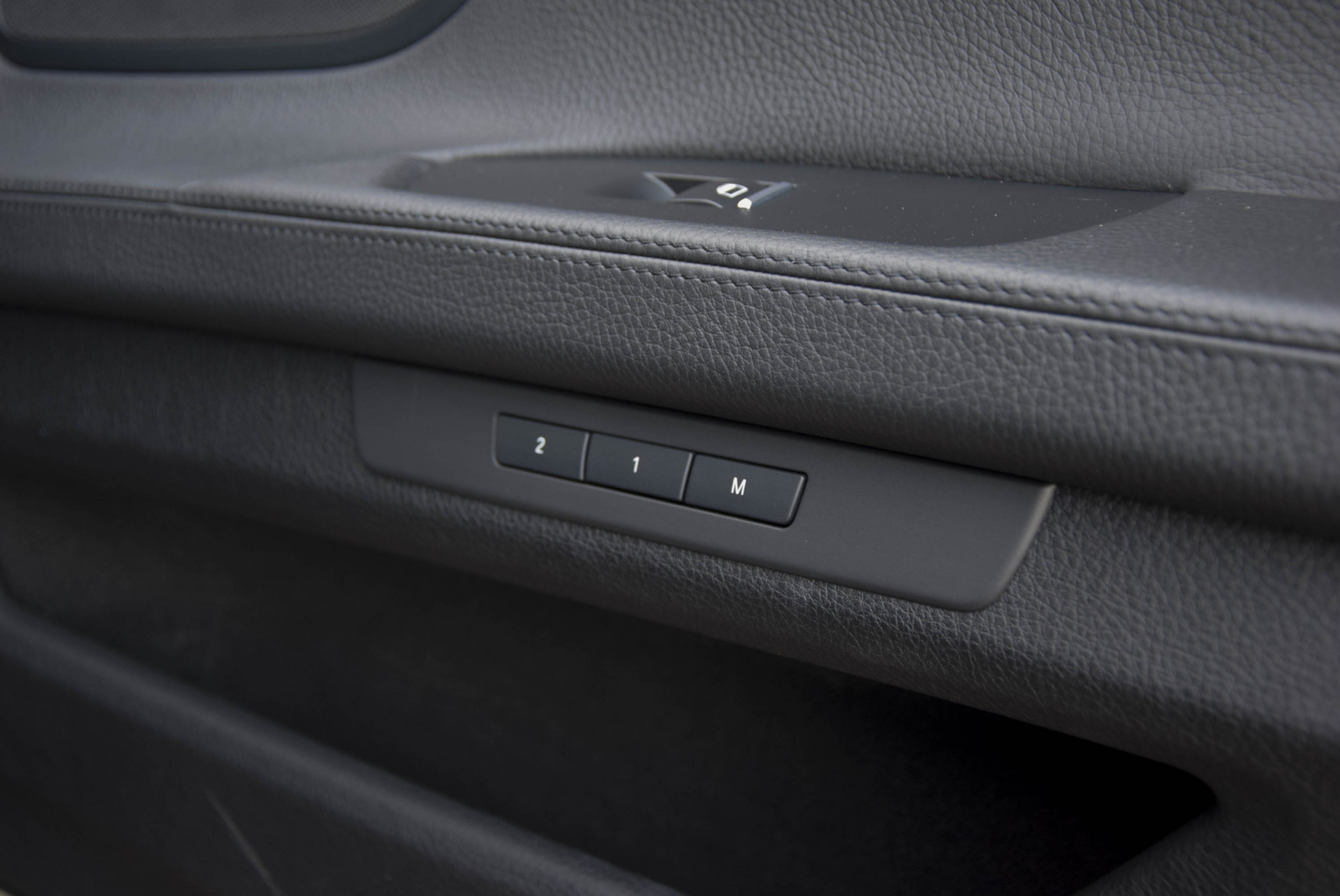 BMW 7 Serie 730d Lang M-pakket Individual Adaptive cruise/Comfortacces/Head-Up/Adaptive/Memory Aut8 Foto 20