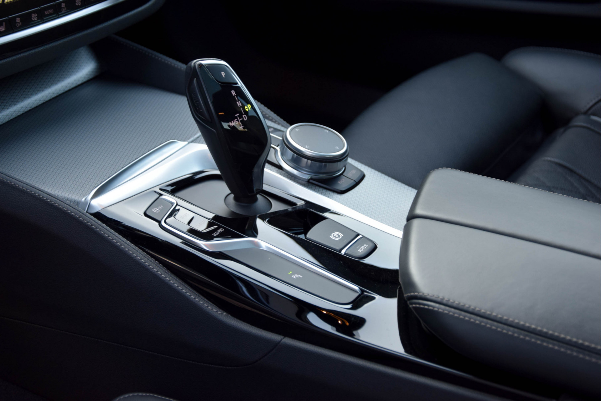 BMW 5 Serie 520d M-sport High Executive NP: €81697 Foto 15