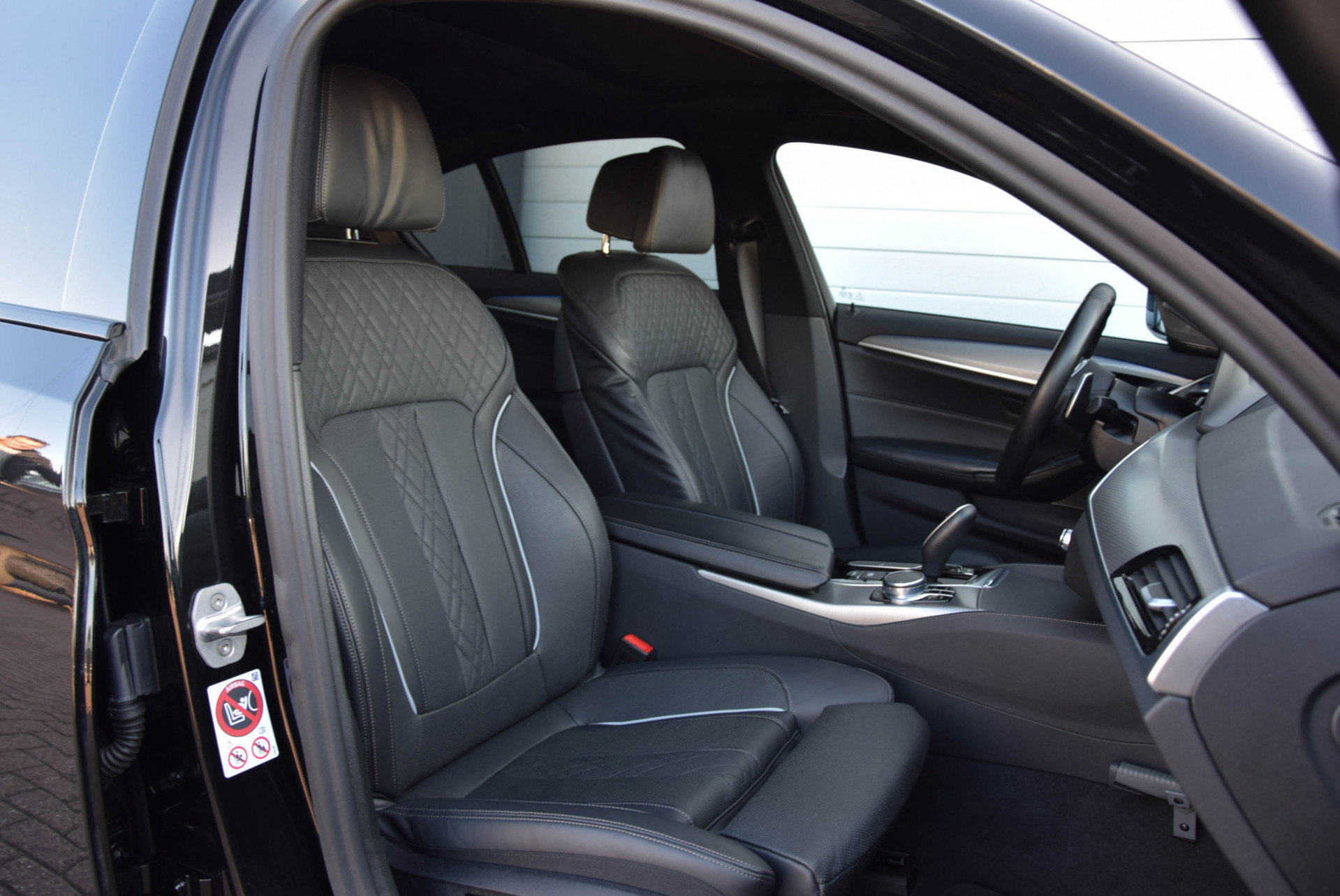 BMW 5 Serie 520d M-sport High Executive NP: €81697 Foto 3