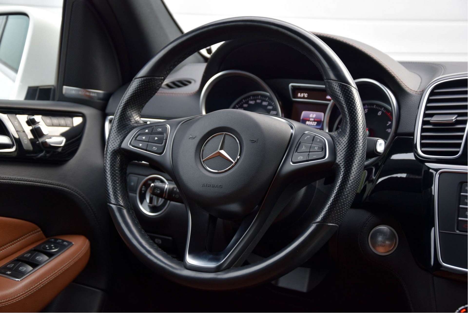 Mercedes-Benz GLE-Klasse 500 e 4MATIC AMG/Distronic/360Camera/Pano/Keyless/Memory Aut7 Foto 12