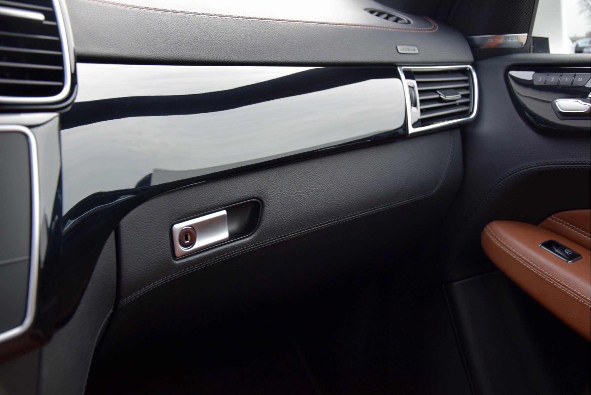 Mercedes-Benz GLE-Klasse 500 e 4MATIC AMG/Distronic/360Camera/Pano/Keyless/Memory Aut7 Foto 18