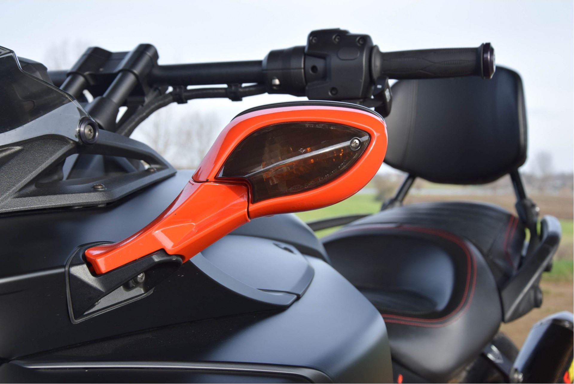 CAN-AM Tour Spyder F3-S SM6 Akrapovic Foto 12