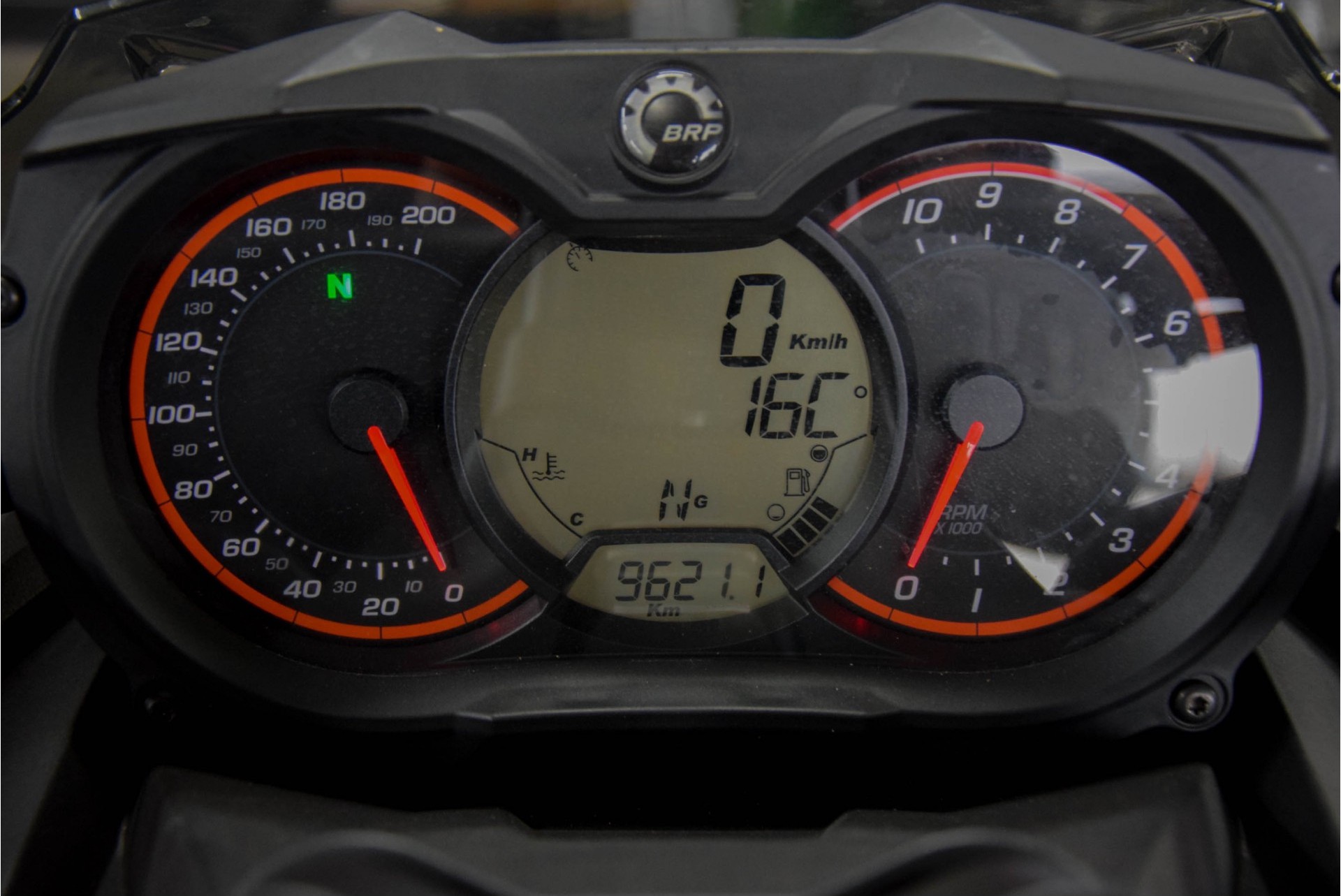 CAN-AM Tour Spyder F3-S SM6 Akrapovic Foto 3