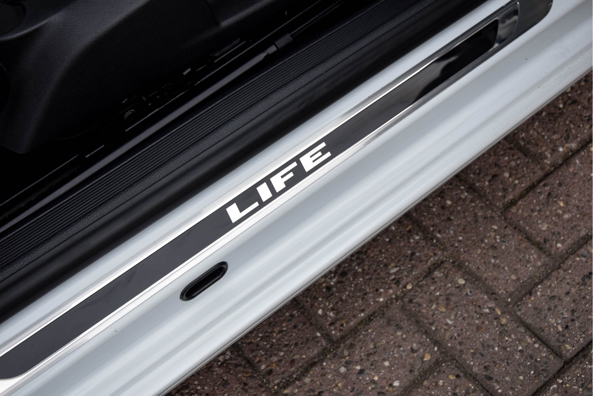 Volkswagen Golf Cabriolet 2.0 TDI Bluemotion Xenon/19''/Navi/Camera/PDC/DSG Aut6 Foto 20