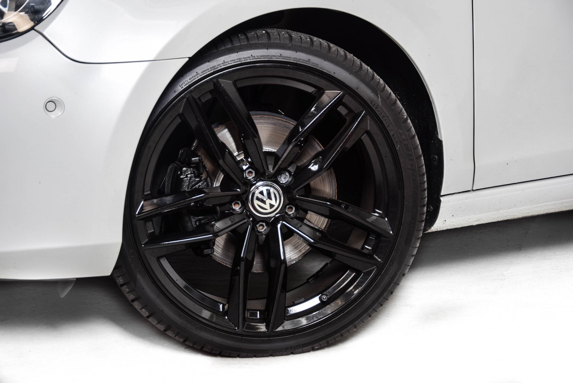 Volkswagen Golf Cabriolet 2.0 TDI Bluemotion Xenon/19''/Navi/Camera/PDC/DSG Aut6 Foto 23