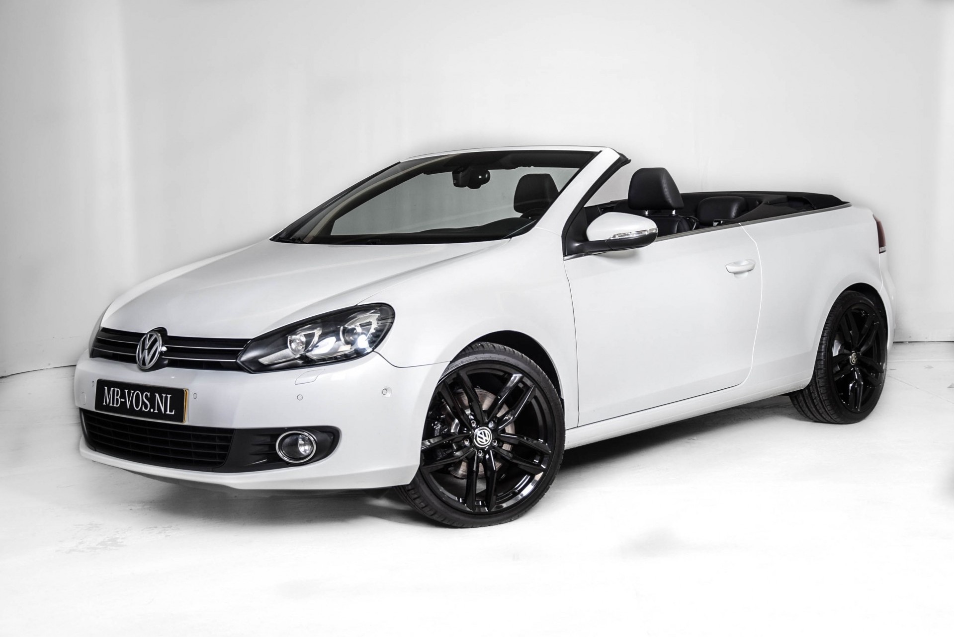 Volkswagen Golf Cabriolet 2.0 TDI Bluemotion Xenon/19''/Navi/Camera/PDC/DSG Aut6 Foto 3