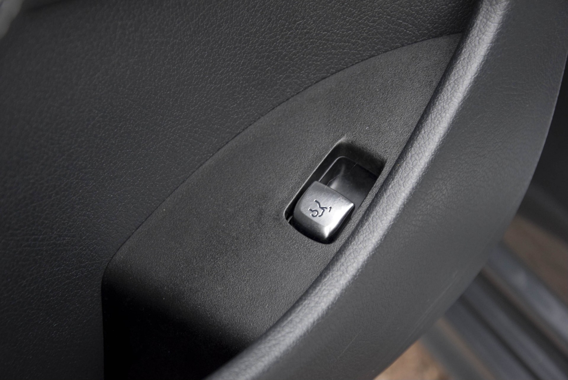 Mercedes-Benz E-Klasse Cabrio 200 Premium Plus Foto 12