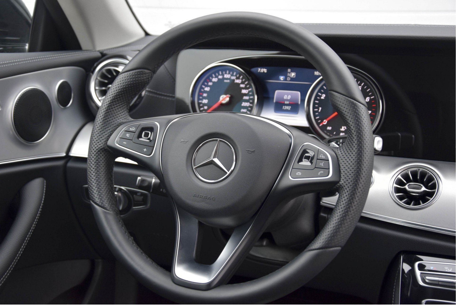 Mercedes-Benz E-Klasse Cabrio 200 Premium Plus Foto 14