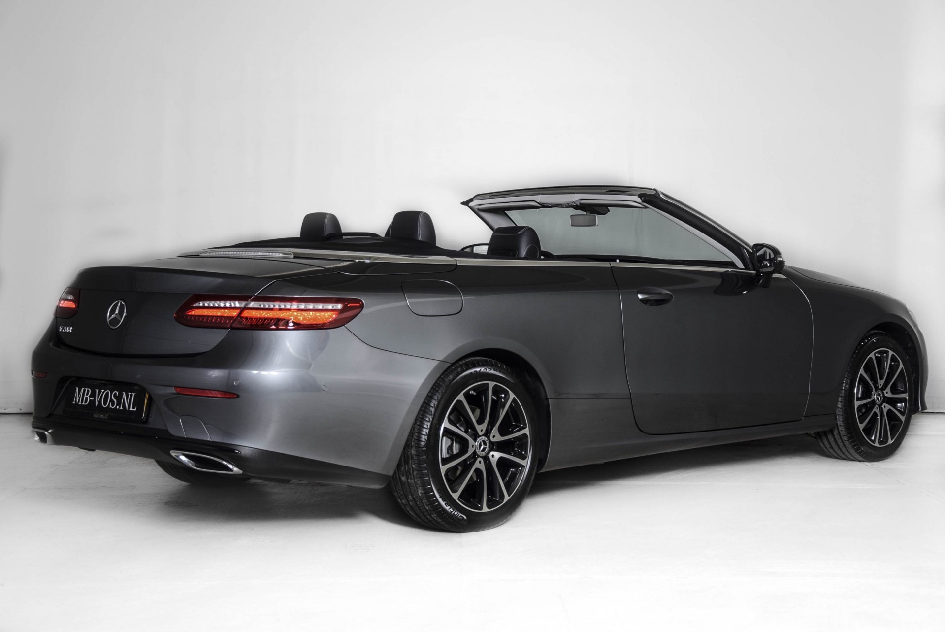 Mercedes-Benz E-Klasse Cabrio 200 Premium Plus Foto 2