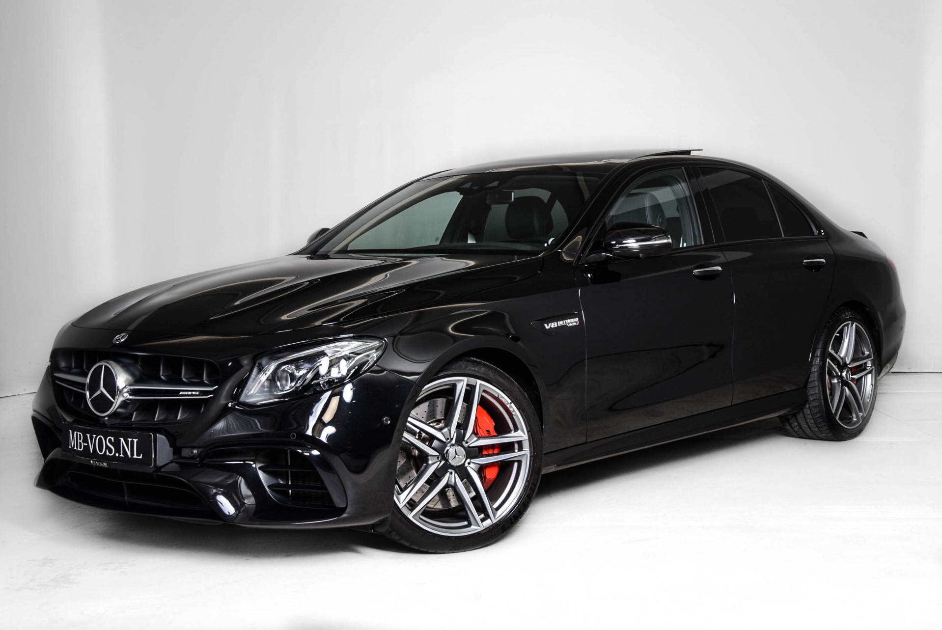 Mercedes-Benz E-Klasse AMG E63 S 4M+ Designo/Night/Massage/Distronic/Pano/360/Keyless/Burmester/Standkachel Aut9 Foto 1