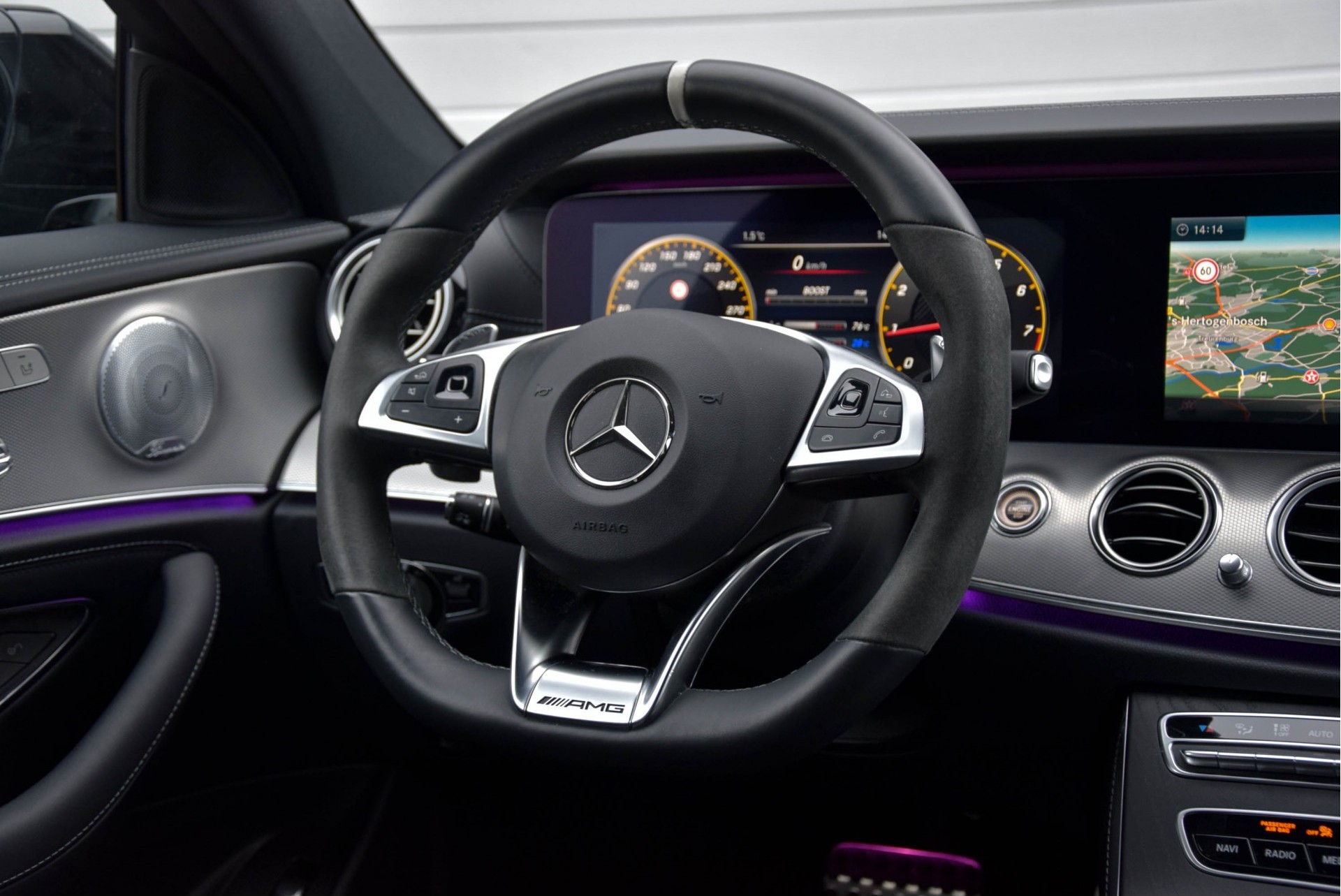 Mercedes-Benz E-Klasse AMG E63 S 4M+ Designo/Night/Massage/Distronic/Pano/360/Keyless/Burmester/Standkachel Aut9 Foto 12