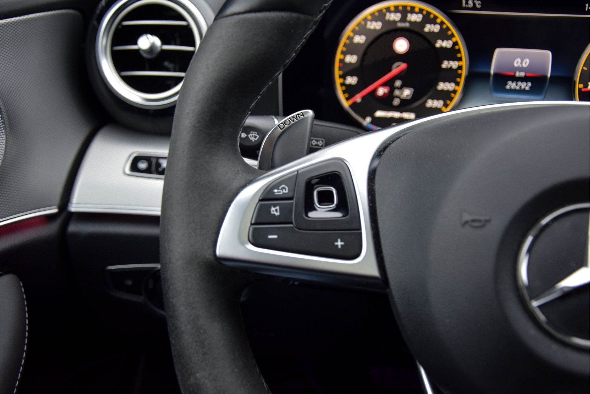 Mercedes-Benz E-Klasse AMG E63 S 4M+ Designo/Night/Massage/Distronic/Pano/360/Keyless/Burmester/Standkachel Aut9 Foto 13