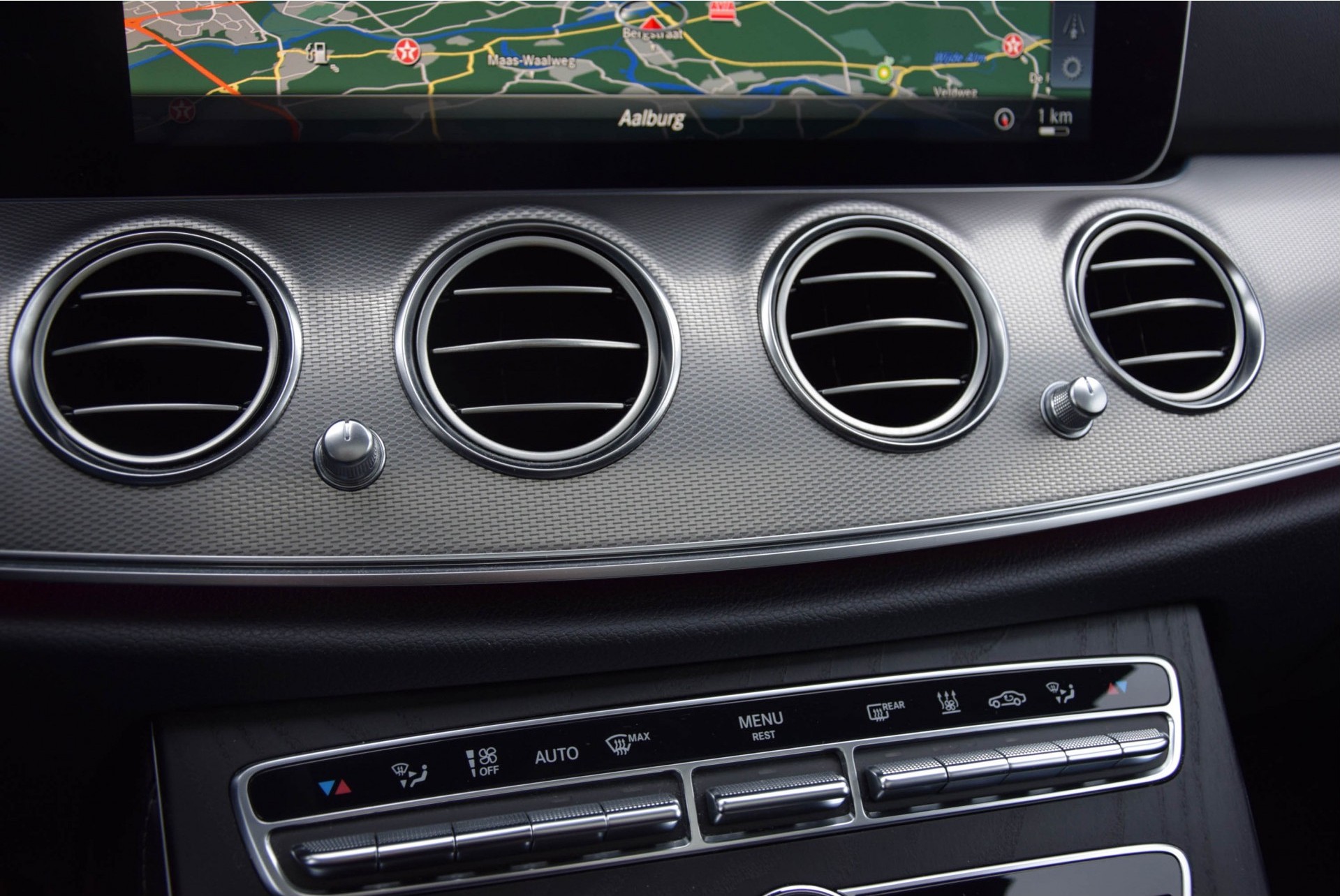 Mercedes-Benz E-Klasse AMG E63 S 4M+ Designo/Night/Massage/Distronic/Pano/360/Keyless/Burmester/Standkachel Aut9 Foto 18