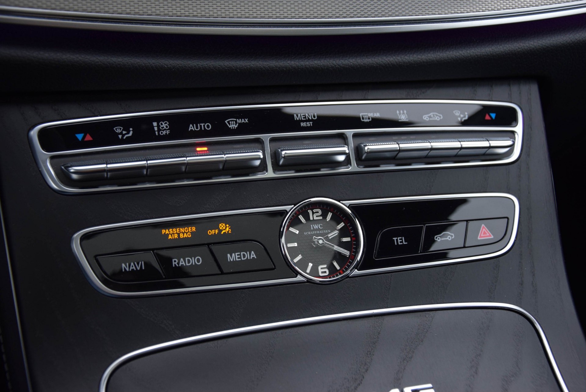 Mercedes-Benz E-Klasse AMG E63 S 4M+ Designo/Night/Massage/Distronic/Pano/360/Keyless/Burmester/Standkachel Aut9 Foto 19