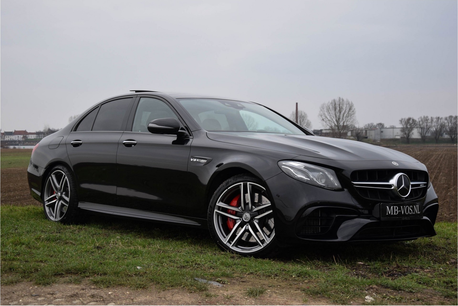 Mercedes-Benz E-Klasse AMG E63 S 4M+ Designo/Night/Massage/Distronic/Pano/360/Keyless/Burmester/Standkachel Aut9 Foto 32