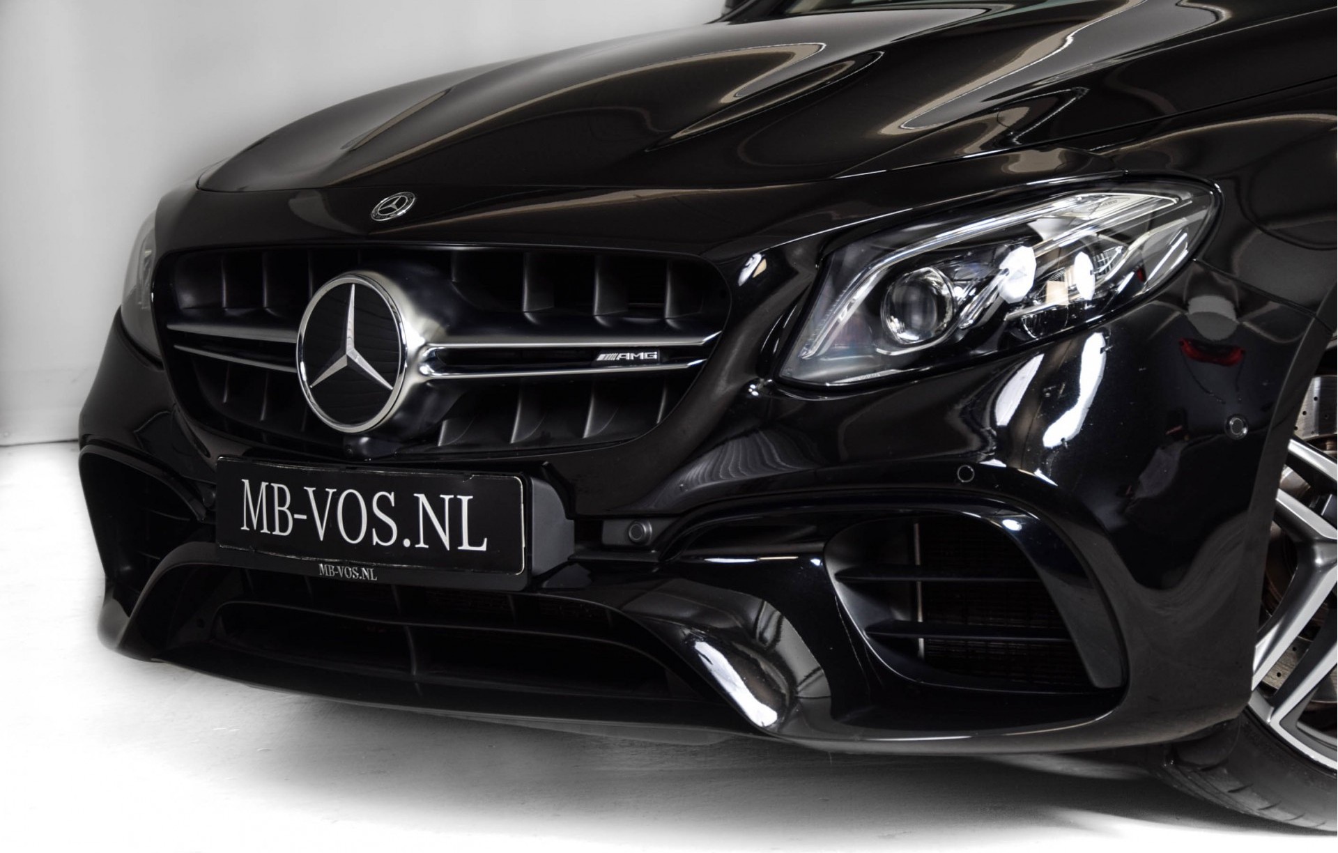 Mercedes-Benz E-Klasse AMG E63 S 4M+ Designo/Night/Massage/Distronic/Pano/360/Keyless/Burmester/Standkachel Aut9 Foto 40