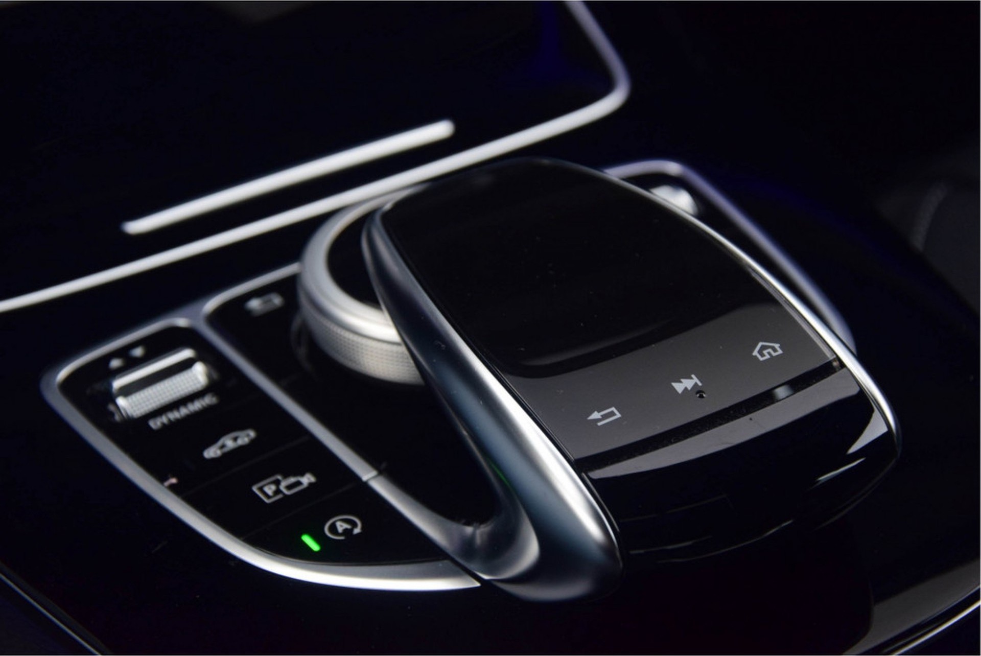 Mercedes-Benz E-Klasse 350d AMG Luchtvering/Distronic/Burmester/Keyless/Nappa Aut9 Foto 10