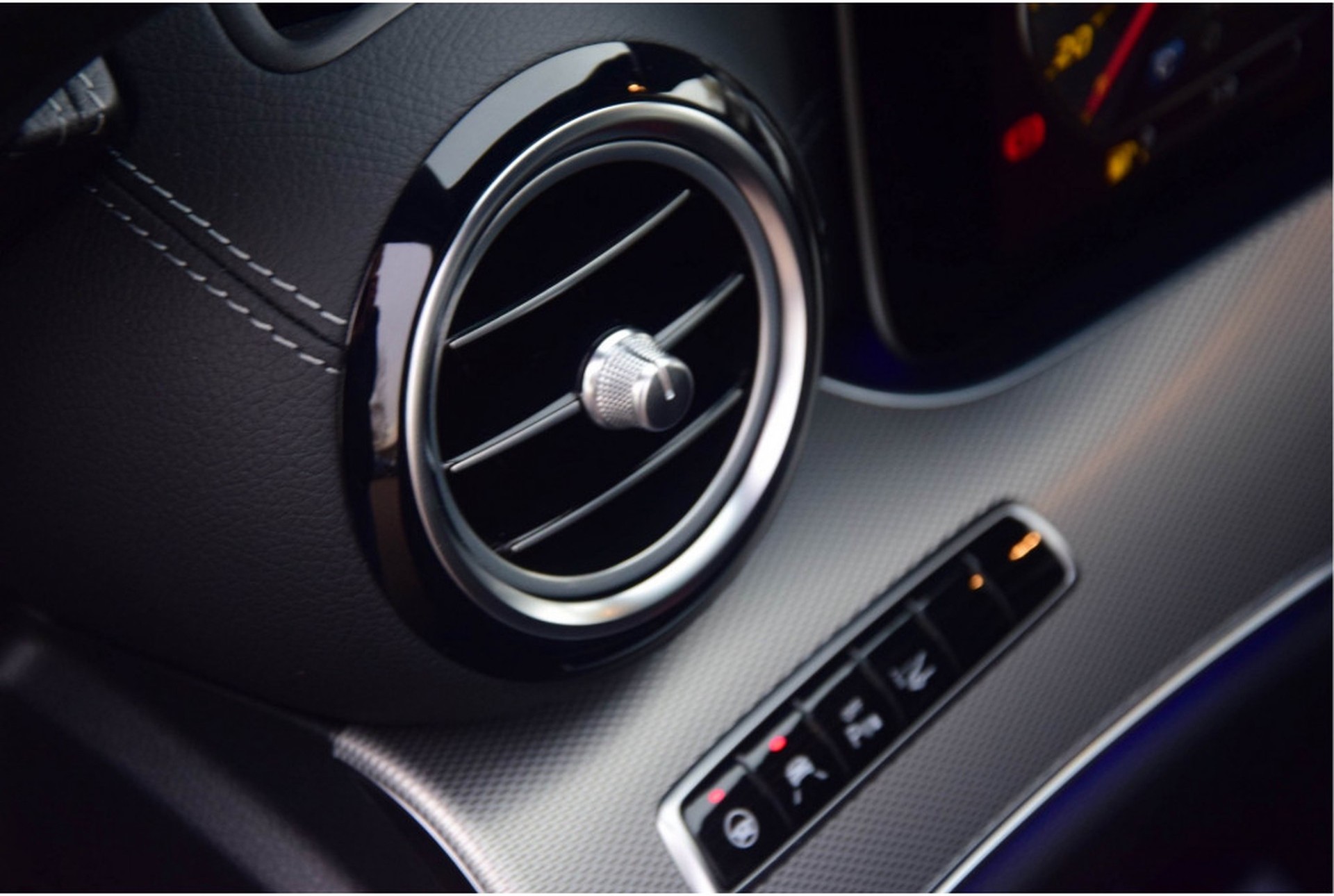 Mercedes-Benz E-Klasse 350d AMG Luchtvering/Distronic/Burmester/Keyless/Nappa Aut9 Foto 20