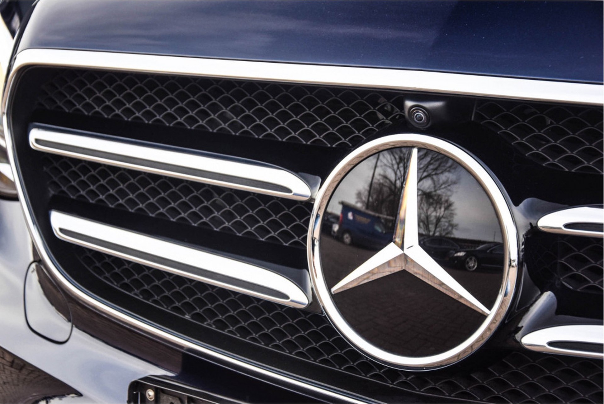 Mercedes-Benz E-Klasse 350d AMG Luchtvering/Distronic/Burmester/Keyless/Nappa Aut9 Foto 24