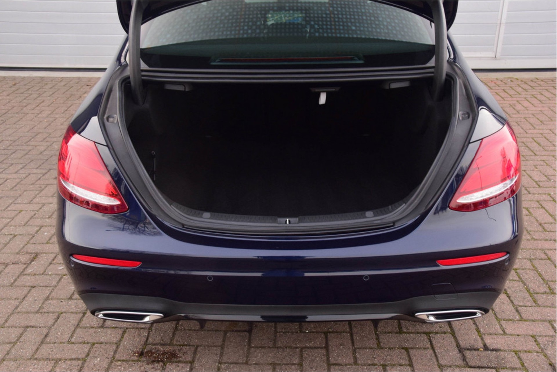 Mercedes-Benz E-Klasse 350d AMG Luchtvering/Distronic/Burmester/Keyless/Nappa Aut9 Foto 25