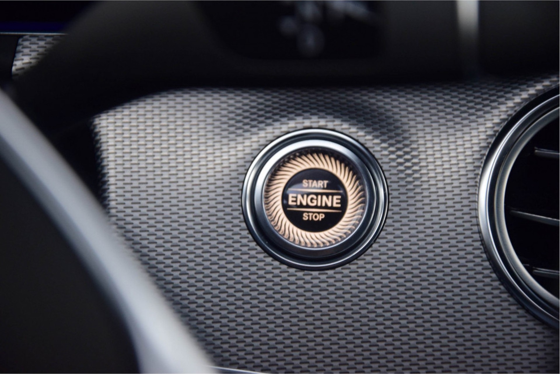 Mercedes-Benz E-Klasse 350d AMG Luchtvering/Distronic/Burmester/Keyless/Nappa Aut9 Foto 9