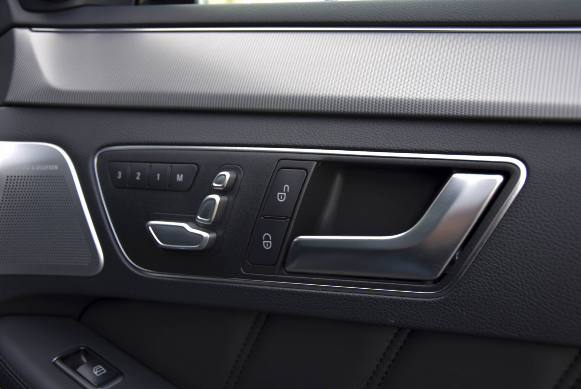 Mercedes-Benz E-Klasse 500 AMG Bang&Olufsen Exclusive/Pano/Distronic/Memory/Camera/DAB Aut7 Foto 18