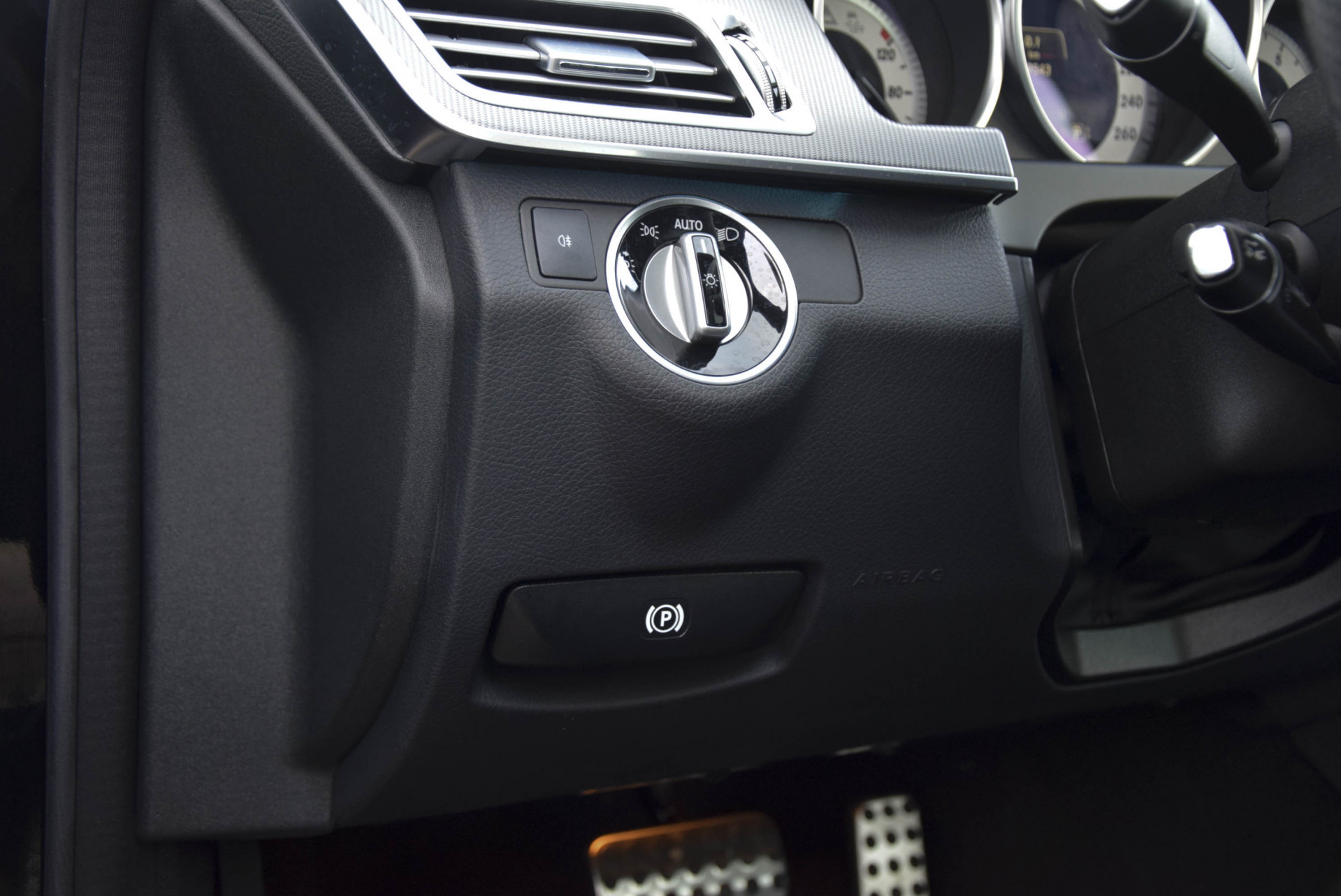 Mercedes-Benz E-Klasse 500 AMG Bang&Olufsen Exclusive/Pano/Distronic/Memory/Camera/DAB Aut7 Foto 8