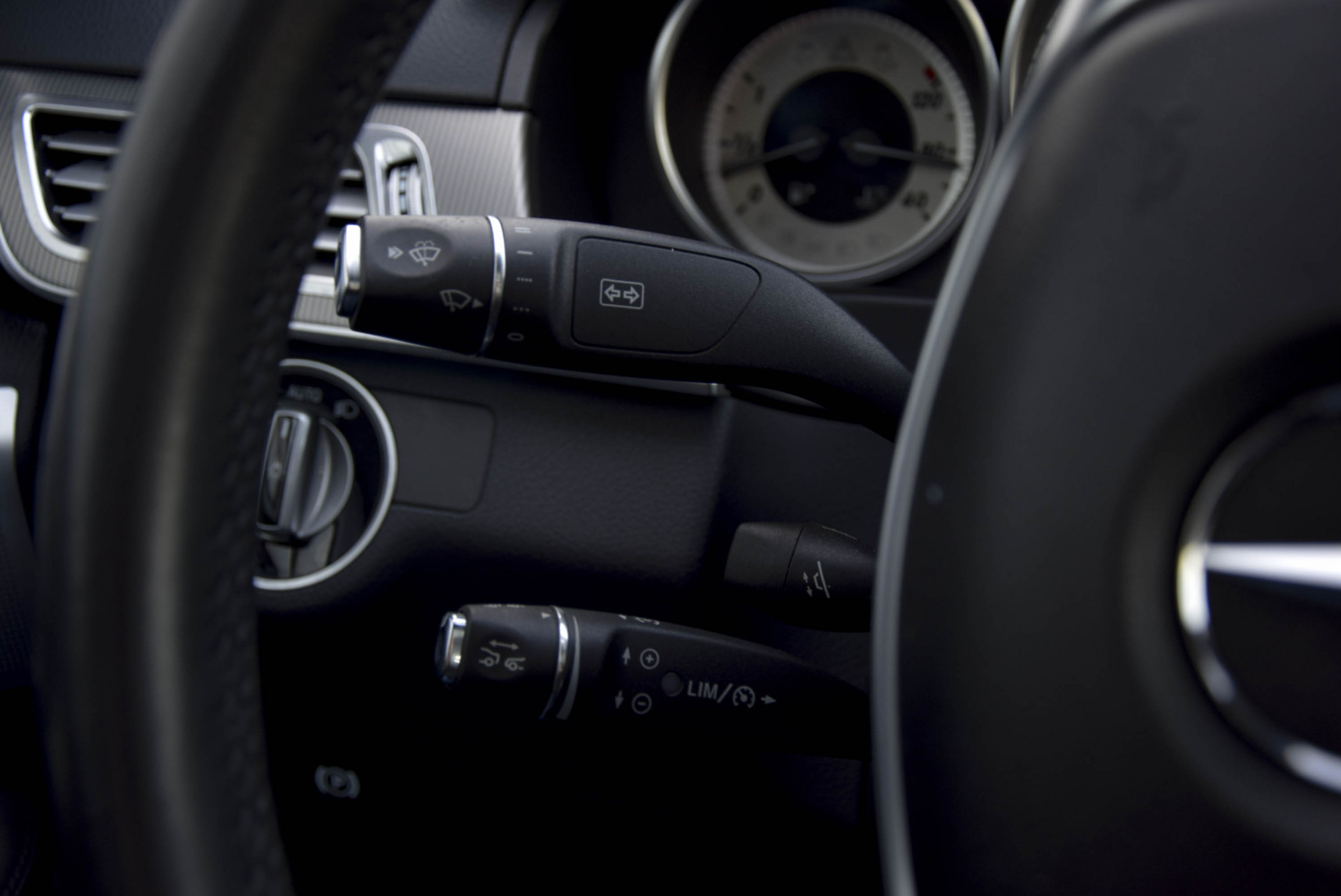 Mercedes-Benz E-Klasse 500 AMG Bang&Olufsen Exclusive/Pano/Distronic/Memory/Camera/DAB Aut7 Foto 9