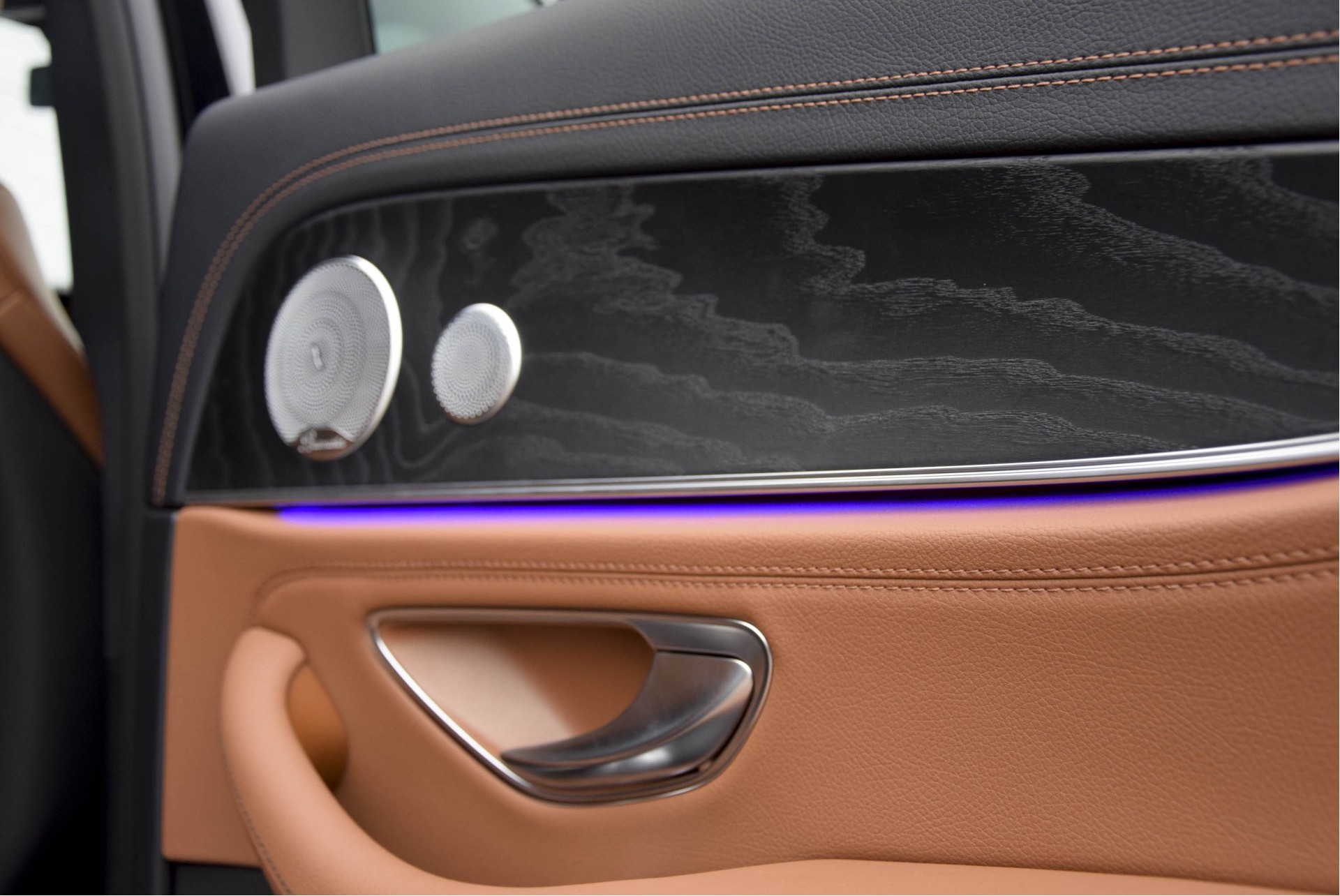 Mercedes-Benz E-Klasse 350d AMG Distronic/Keyless/Burmester/Widescreen/Memory/Dak/Remote Park Aut9 Foto 22