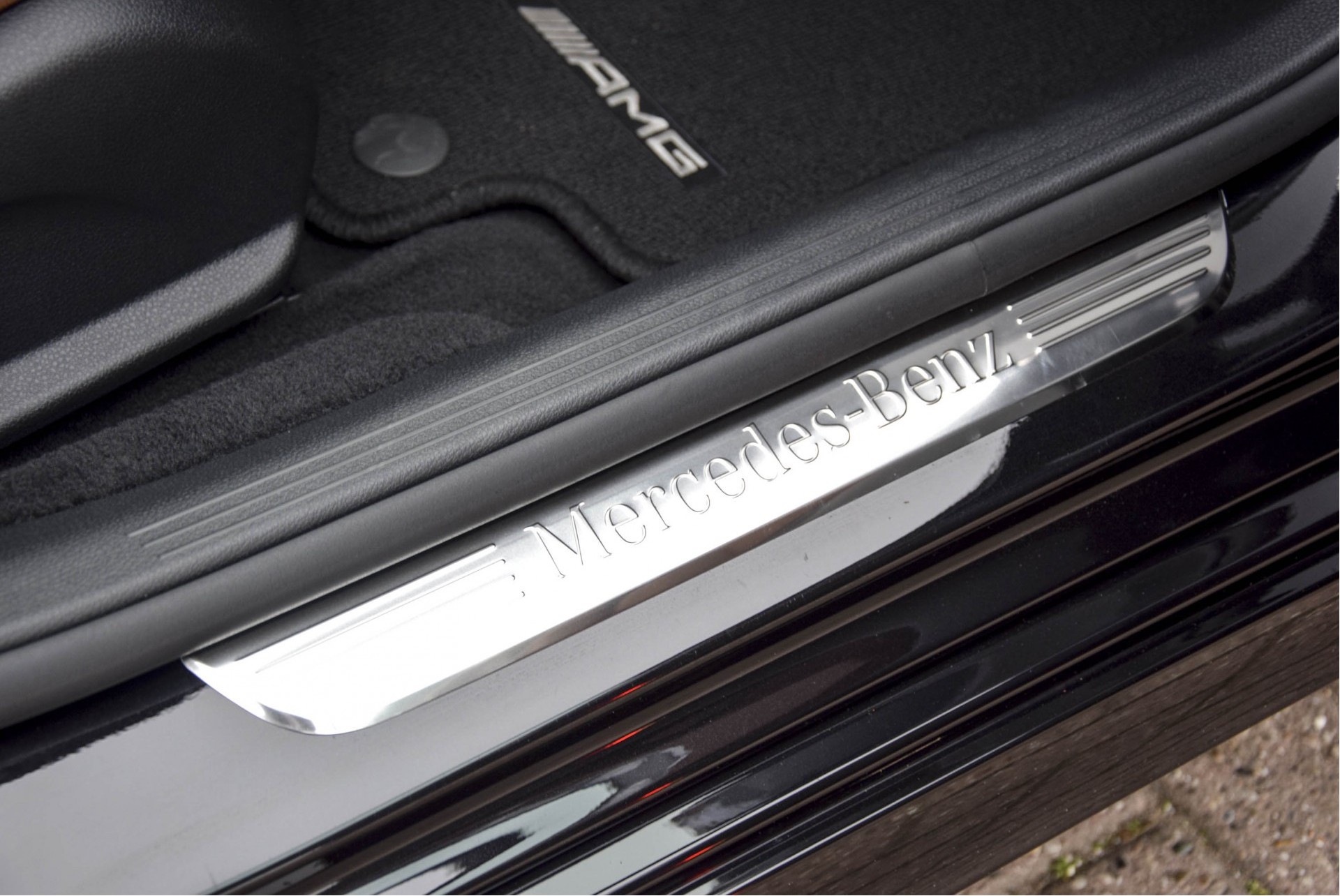 Mercedes-Benz E-Klasse 350d AMG Distronic/Keyless/Burmester/Widescreen/Memory/Dak/Remote Park Aut9 Foto 27