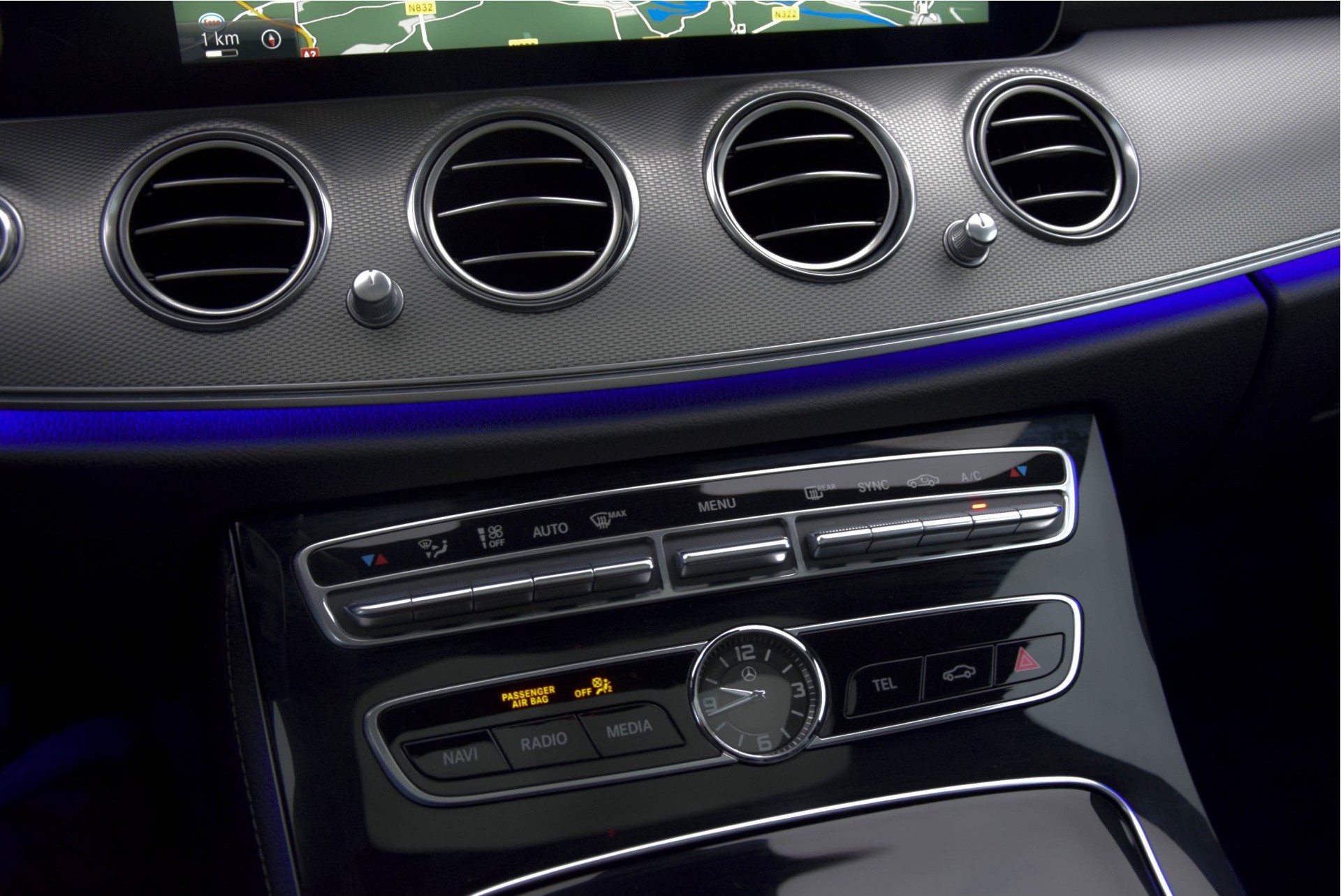 Mercedes-Benz E-Klasse 350 d AMG Luchtvering/Distronic/Keyless/Burmester/Massage/Panorama Aut9 Foto 18