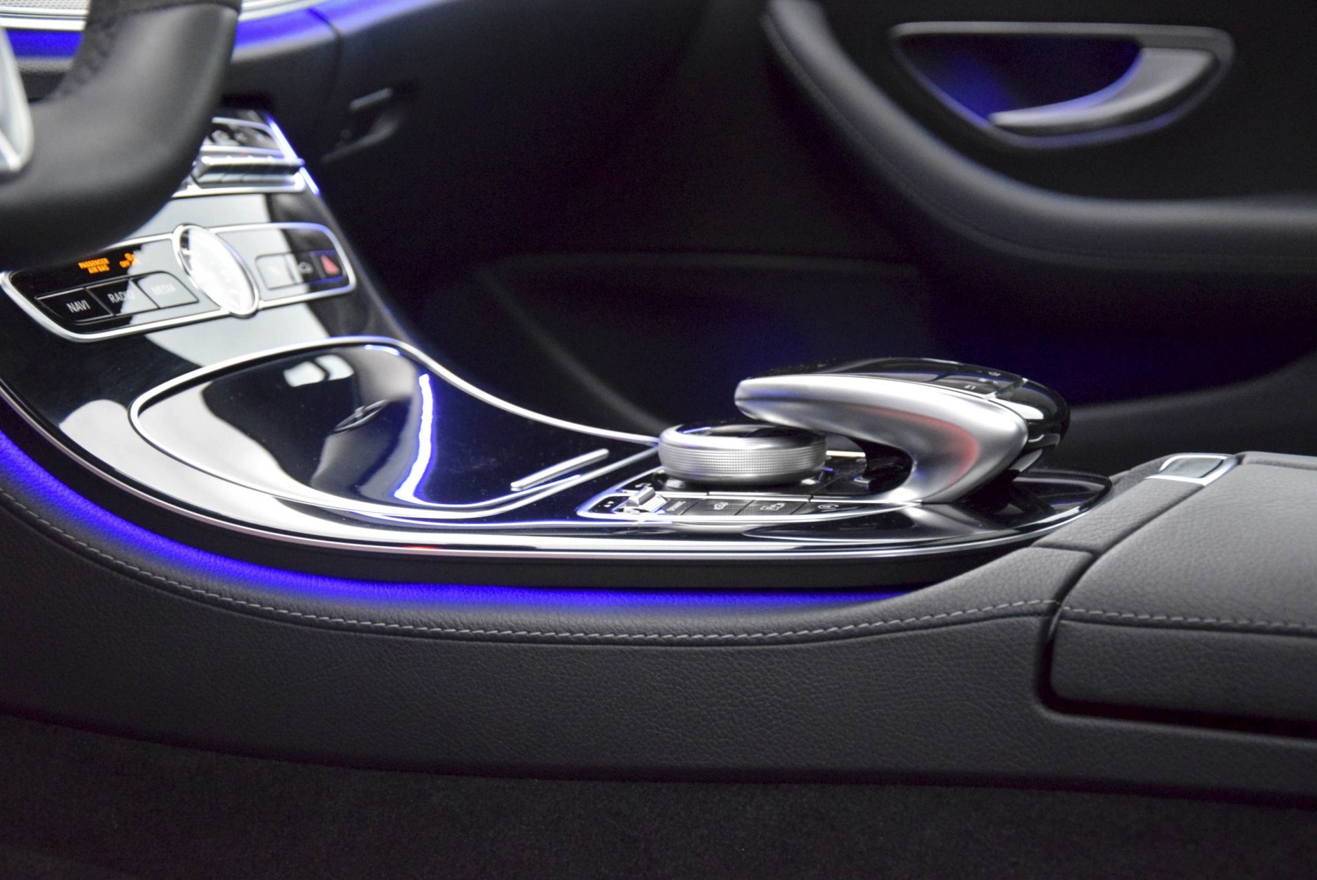 Mercedes-Benz E-Klasse 350 d AMG Luchtvering/Distronic/Keyless/Burmester/Massage/Panorama Aut9 Foto 22