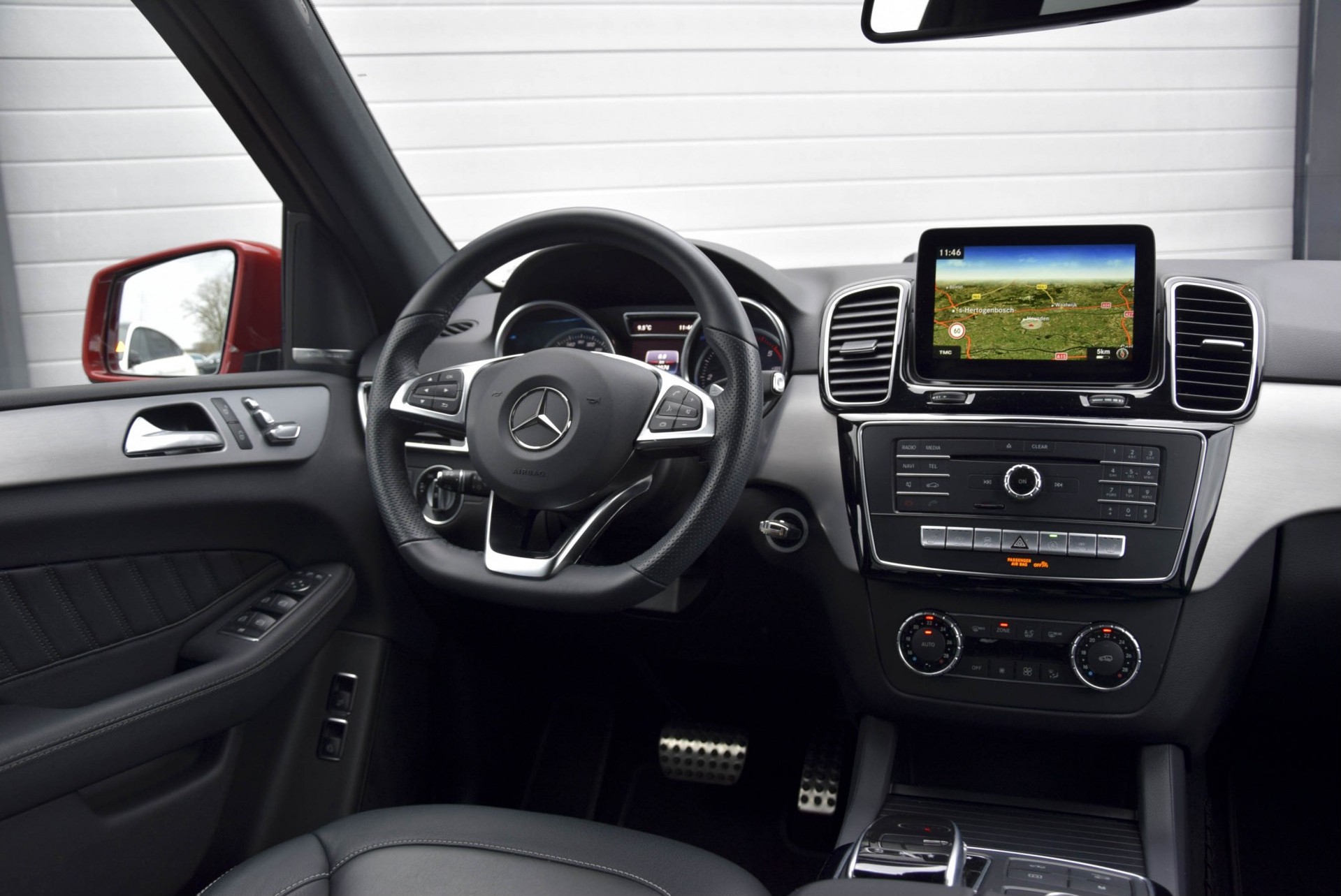 Mercedes-Benz GLE-Klasse 350 d 4-M AMG Sport Edition Panorama Luchtvering Distronic Nappa Aut9 Foto 6